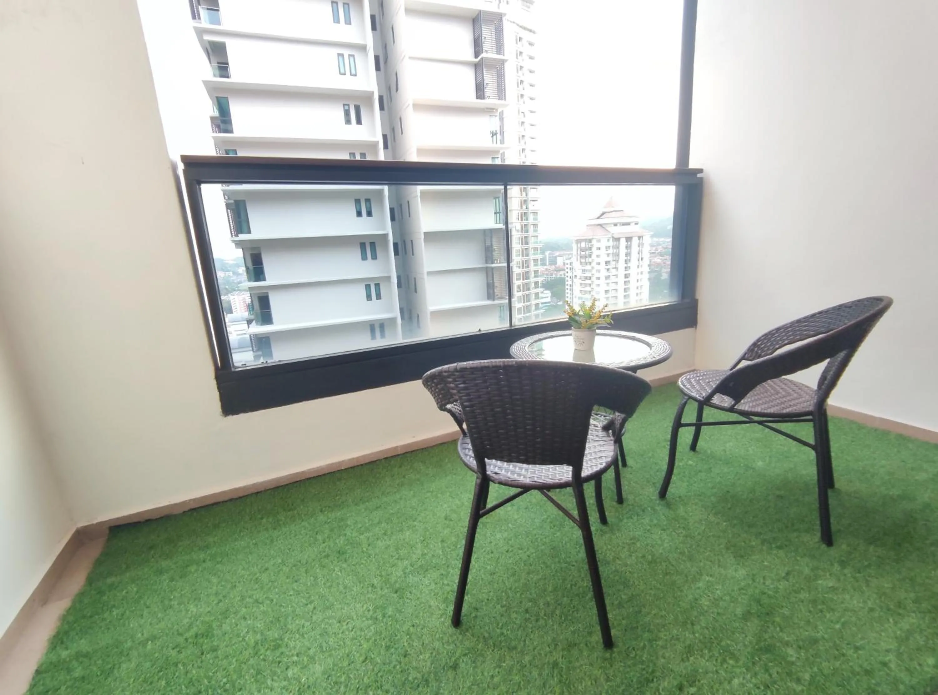 ARCORIS, MONT KIARA by MK HOME