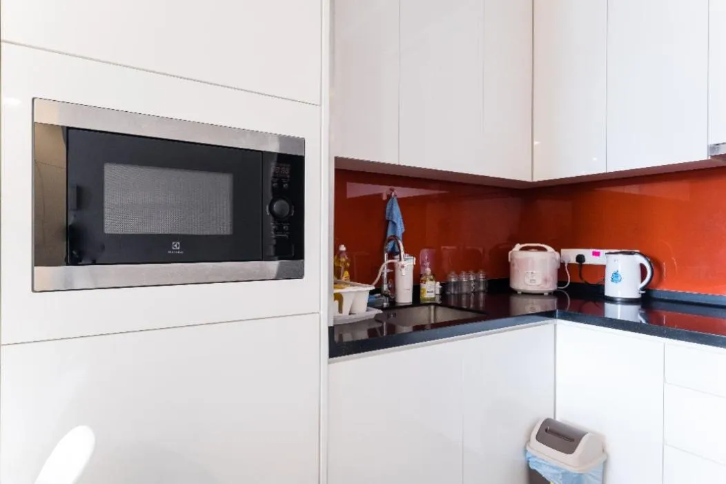 Kitchen or kitchenette in ARCORIS, MONT KIARA by MK HOME