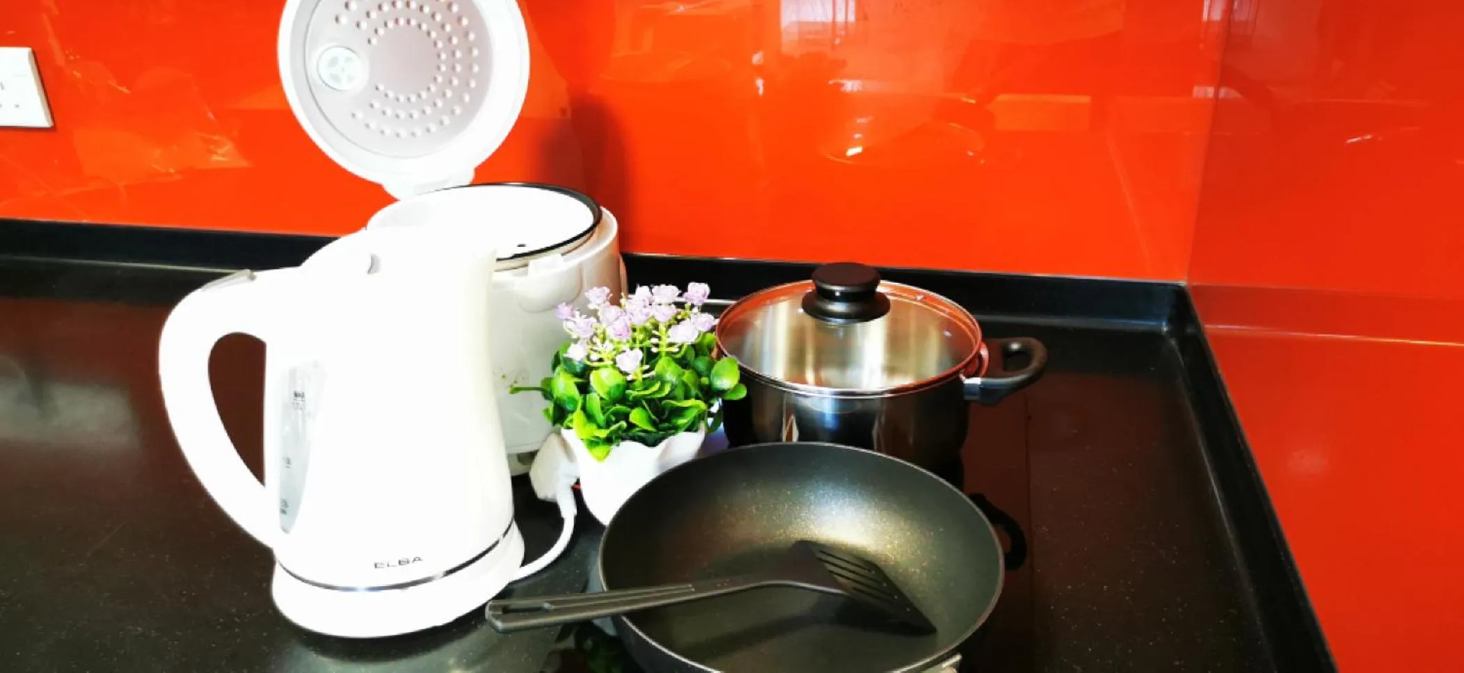 Kitchen or kitchenette in ARCORIS, MONT KIARA by MK HOME