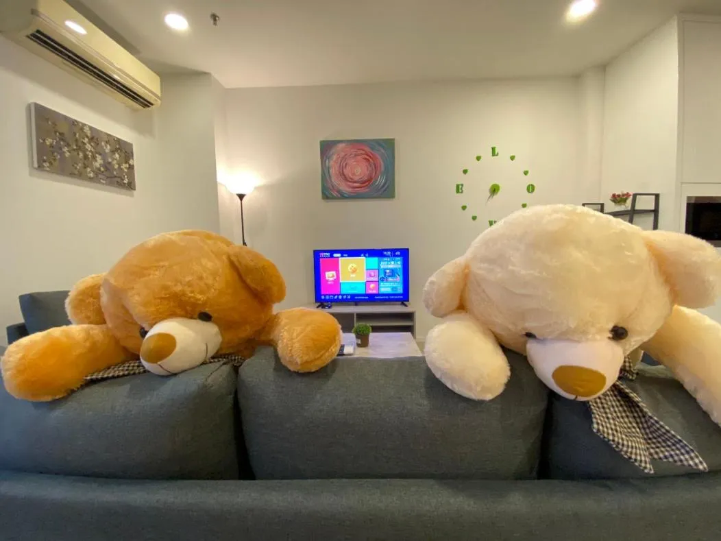 ARCORIS, MONT KIARA by MK HOME