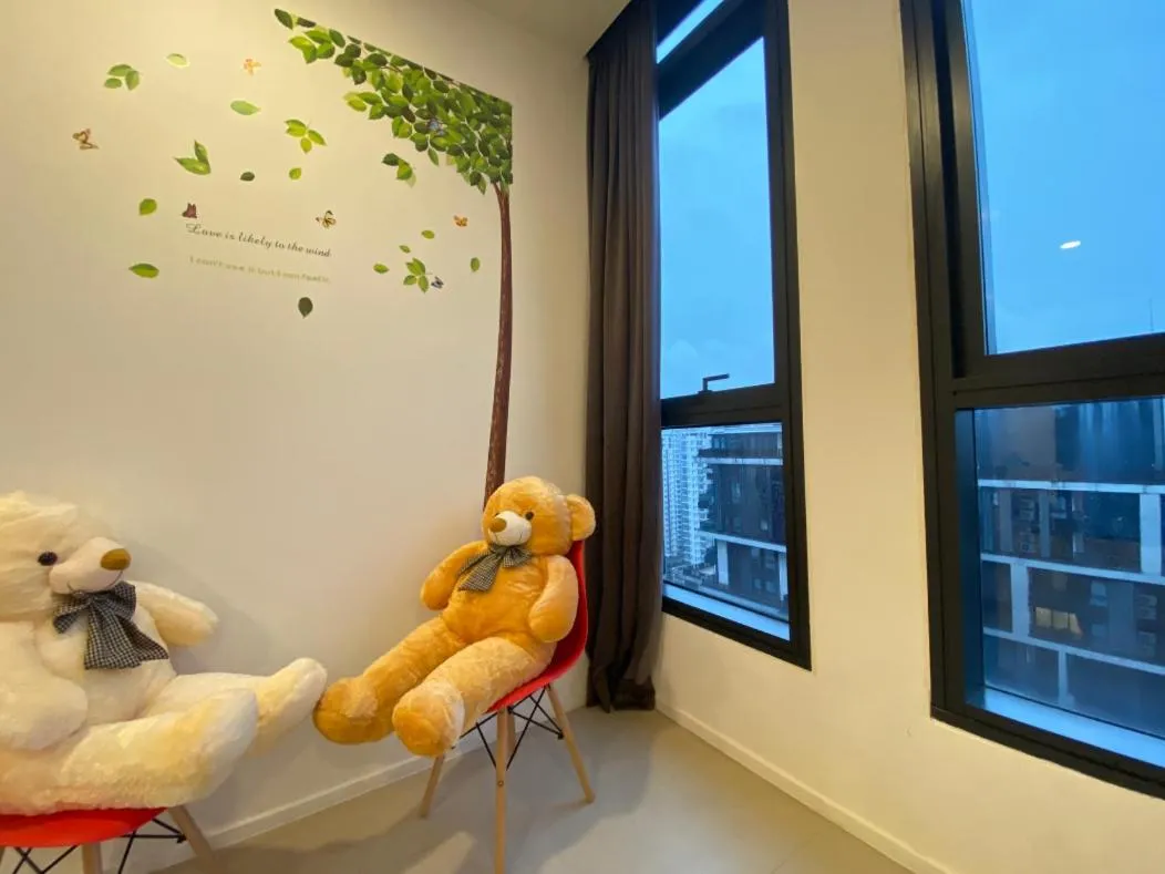 ARCORIS, MONT KIARA by MK HOME