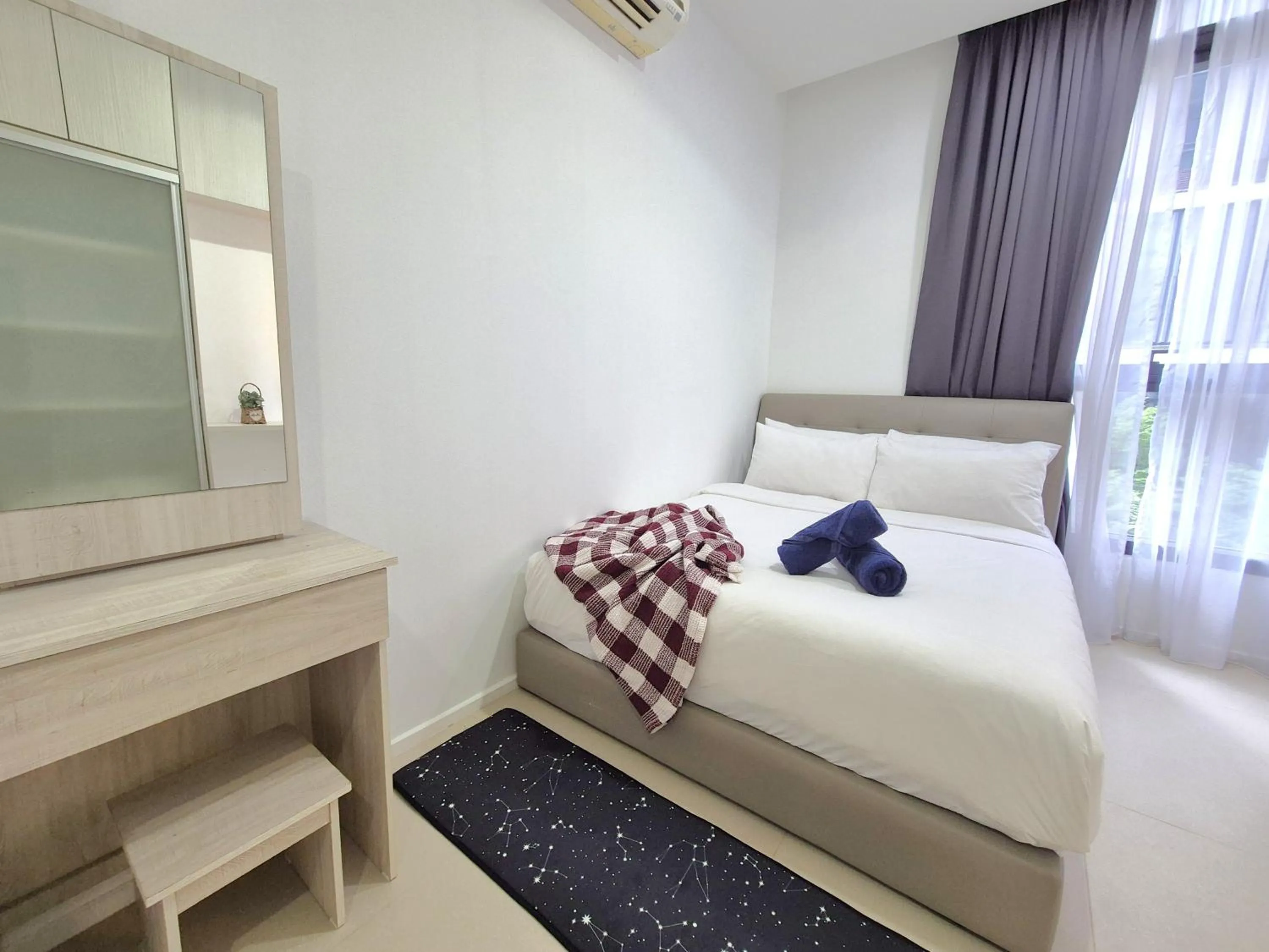 Bed in ARCORIS, MONT KIARA by MK HOME