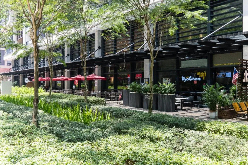 ARCORIS, MONT KIARA by MK HOME