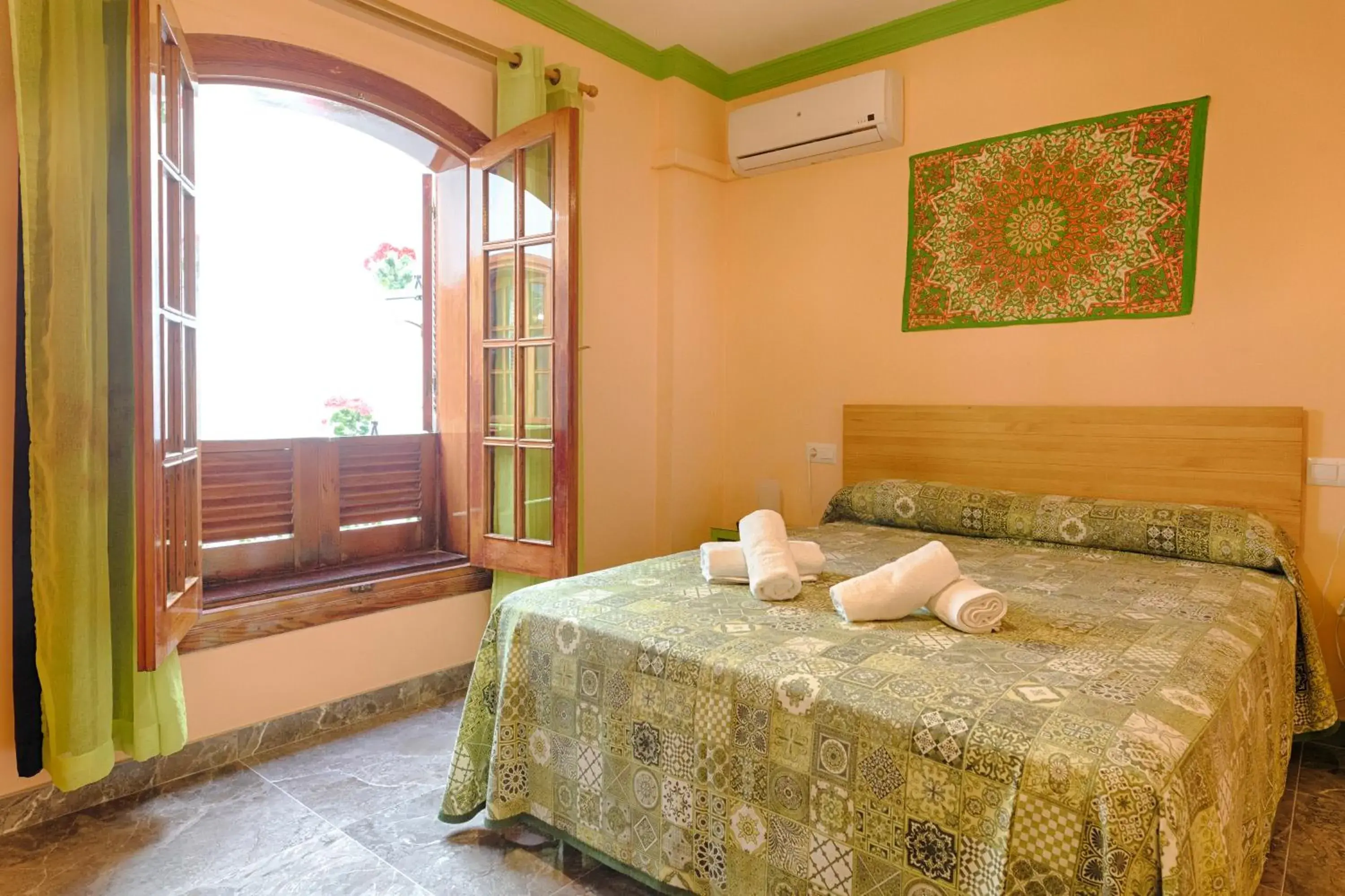 Double Room with Shared Bathroom in Charming Nerja Hostel Double Room with Shared Bathroom in Charming Nerja Hostel