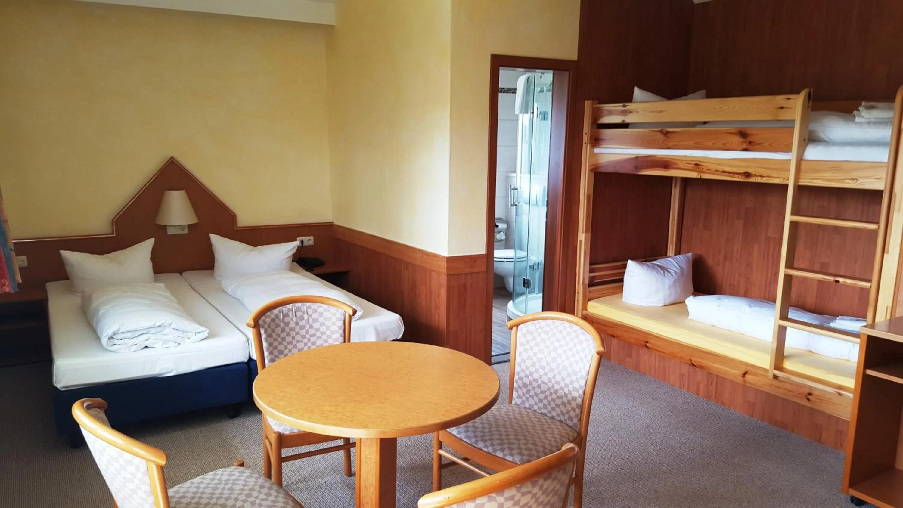 Bed in Meister BÄR HOTEL Frankenwald