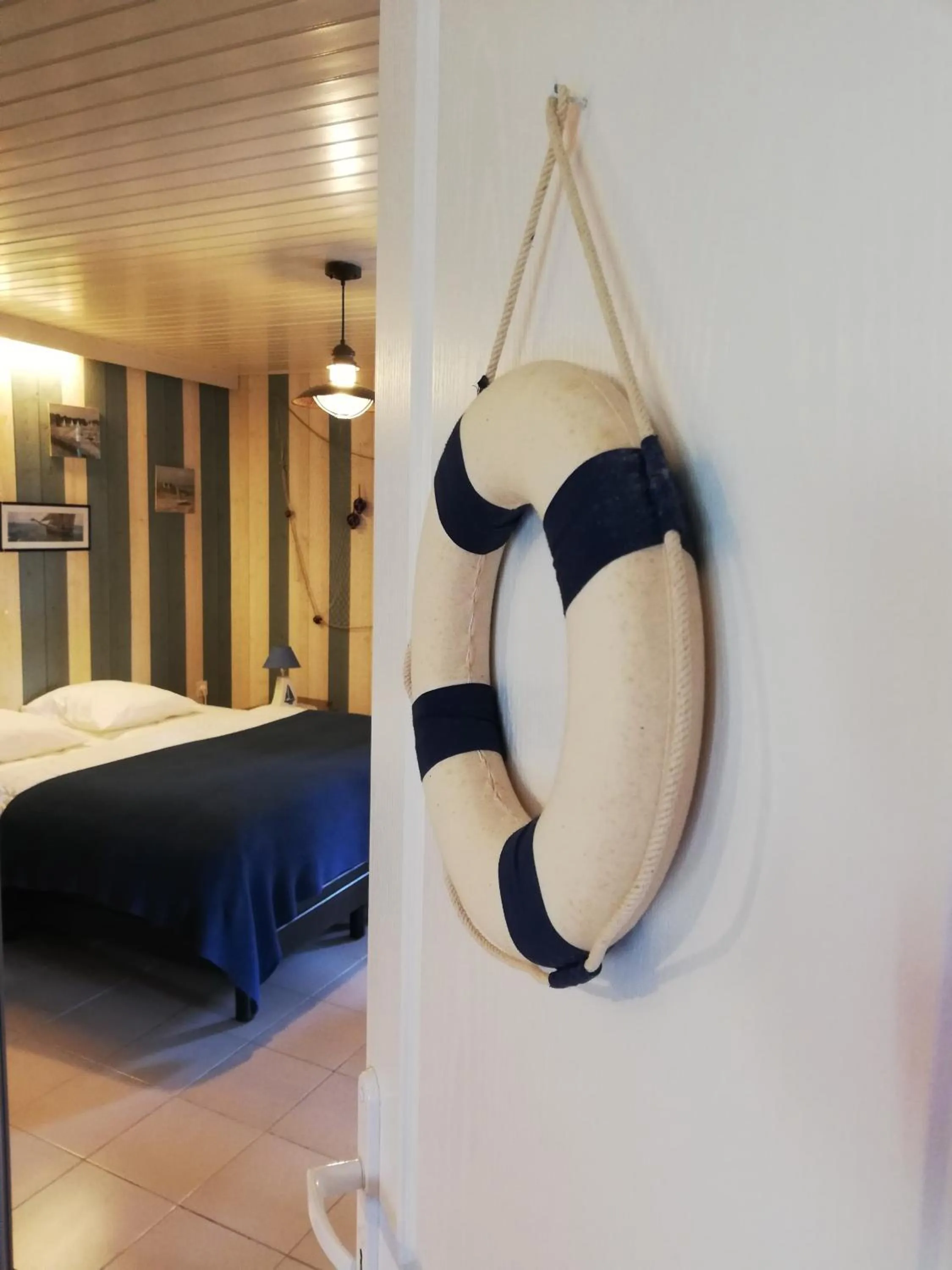 Bedroom in Les Petites Chapelles