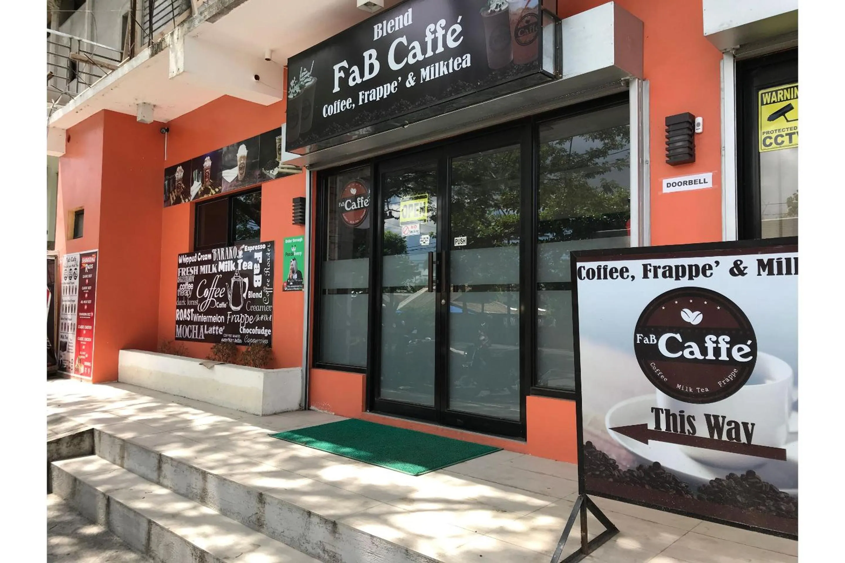 Facade/entrance in Guest Hotel