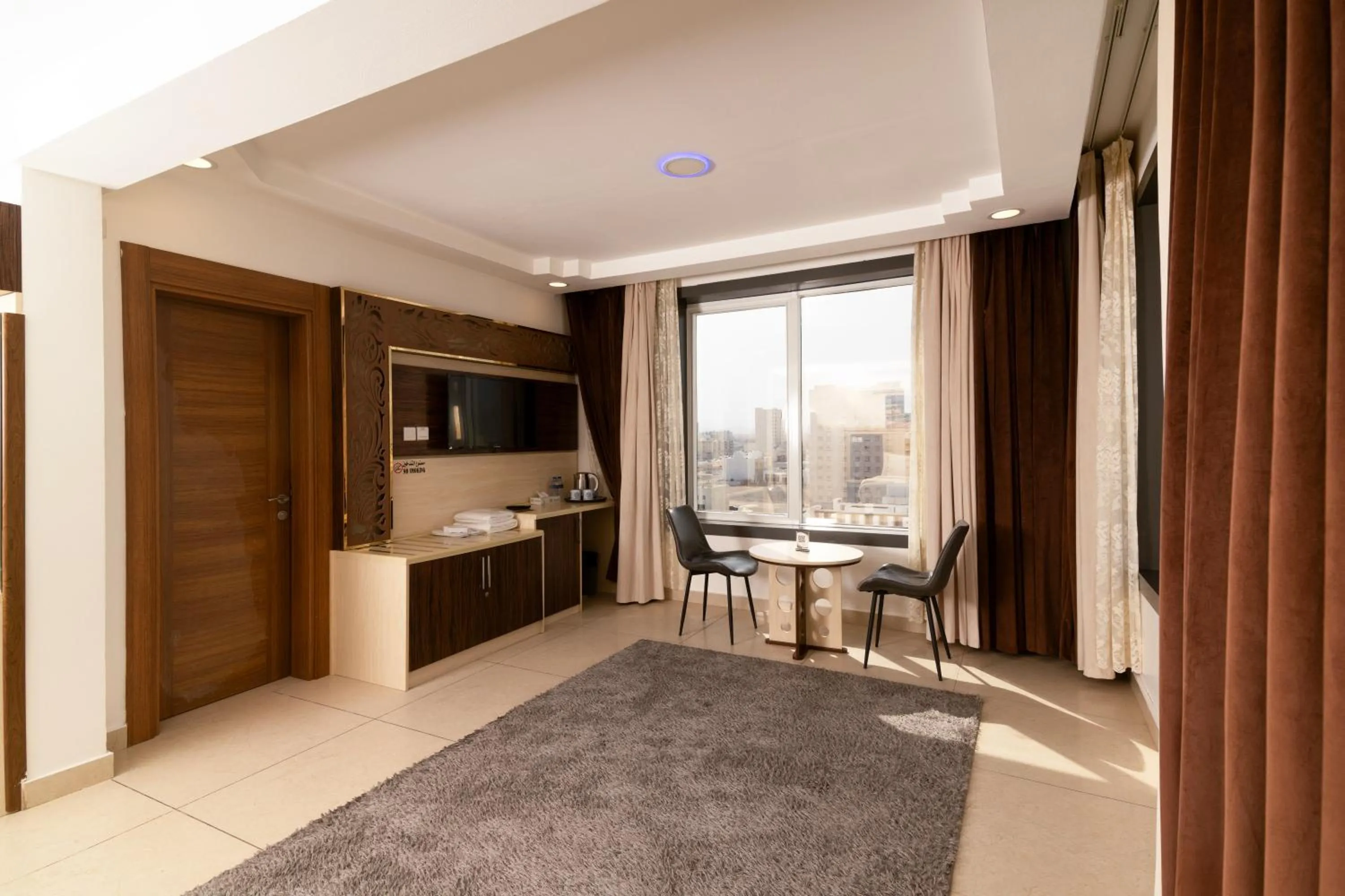 Seating area in Diamond Star Hotel فندق النجمة الماسية