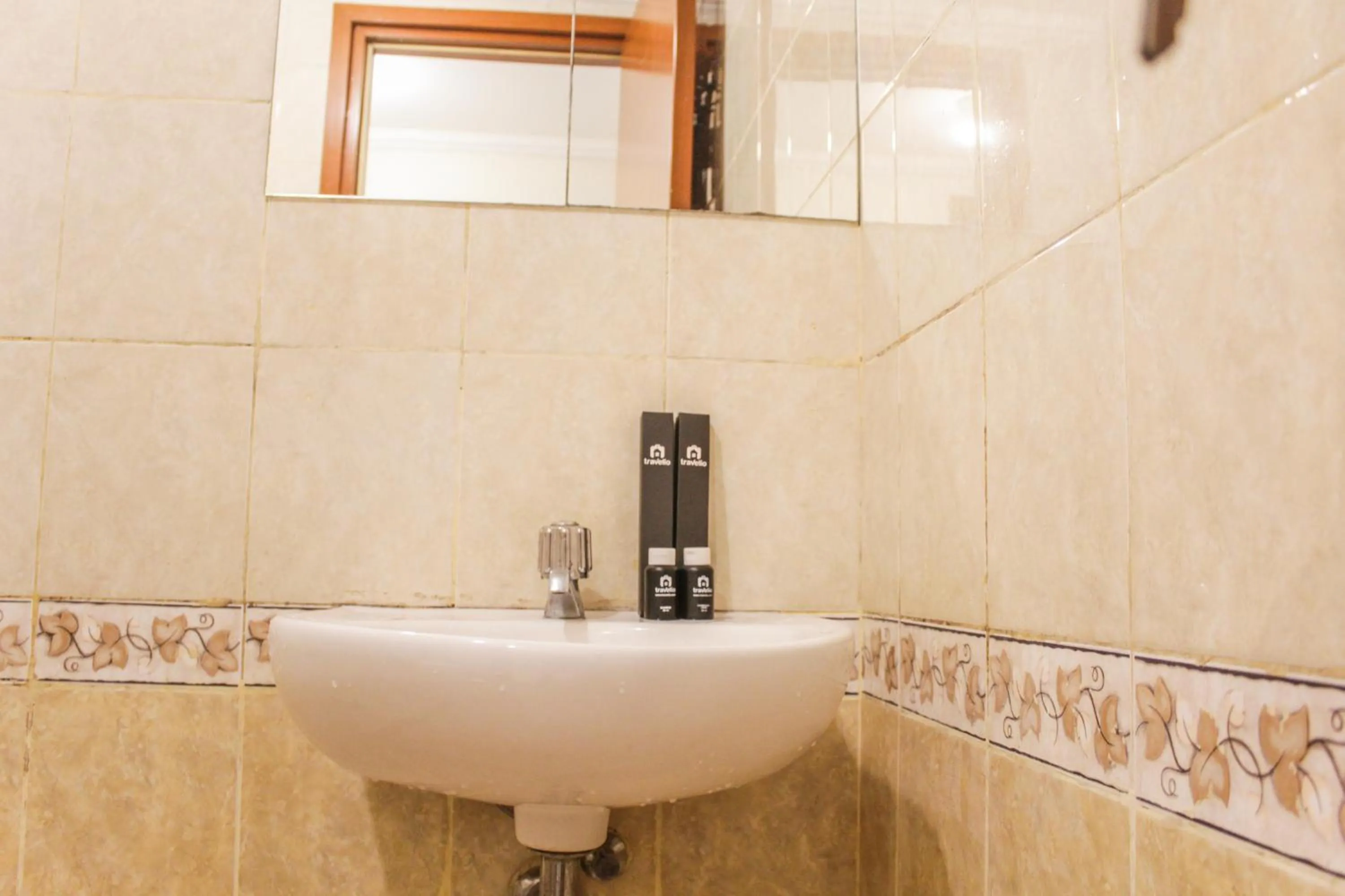 Homey 2BR Apartment at Grand Palace Kemayoran By Travelio