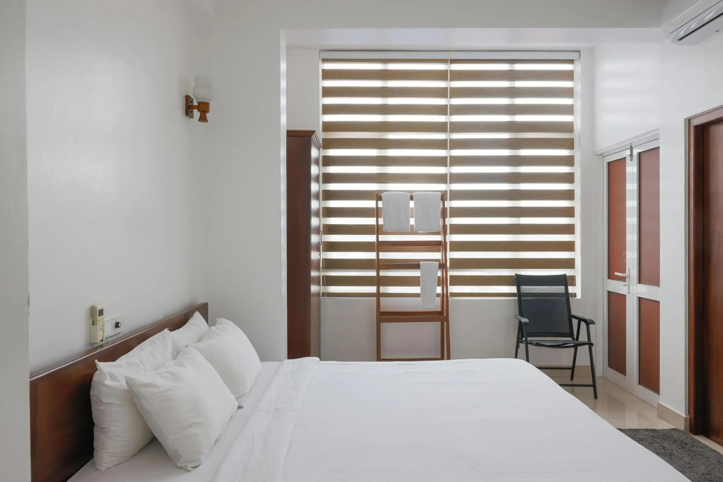 Economy Double Room in The Den 23 Economy Double Room in The Den 23