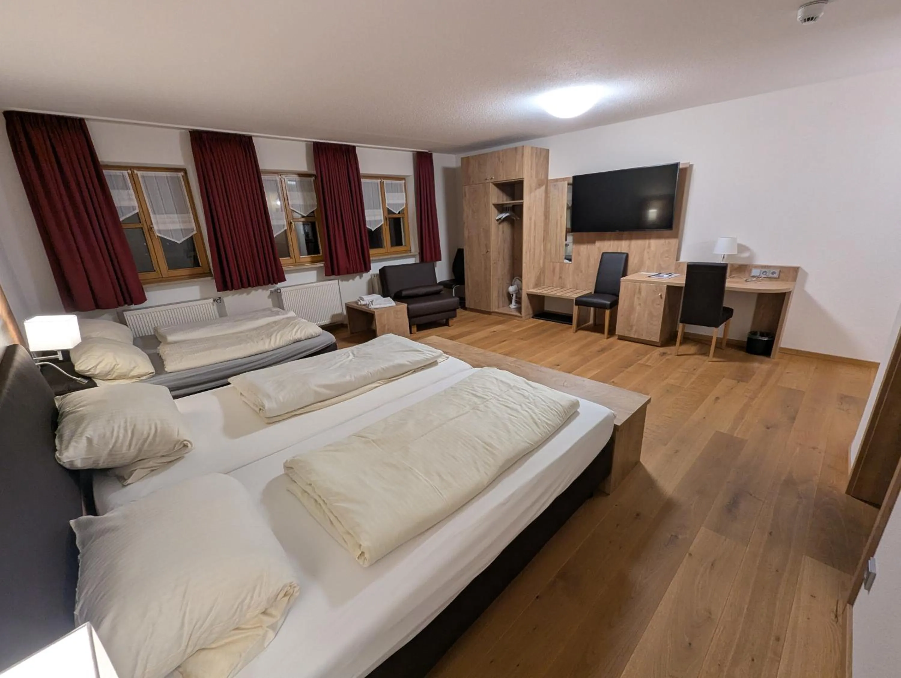 Bed in Hotel Gasthof Zum Löwen