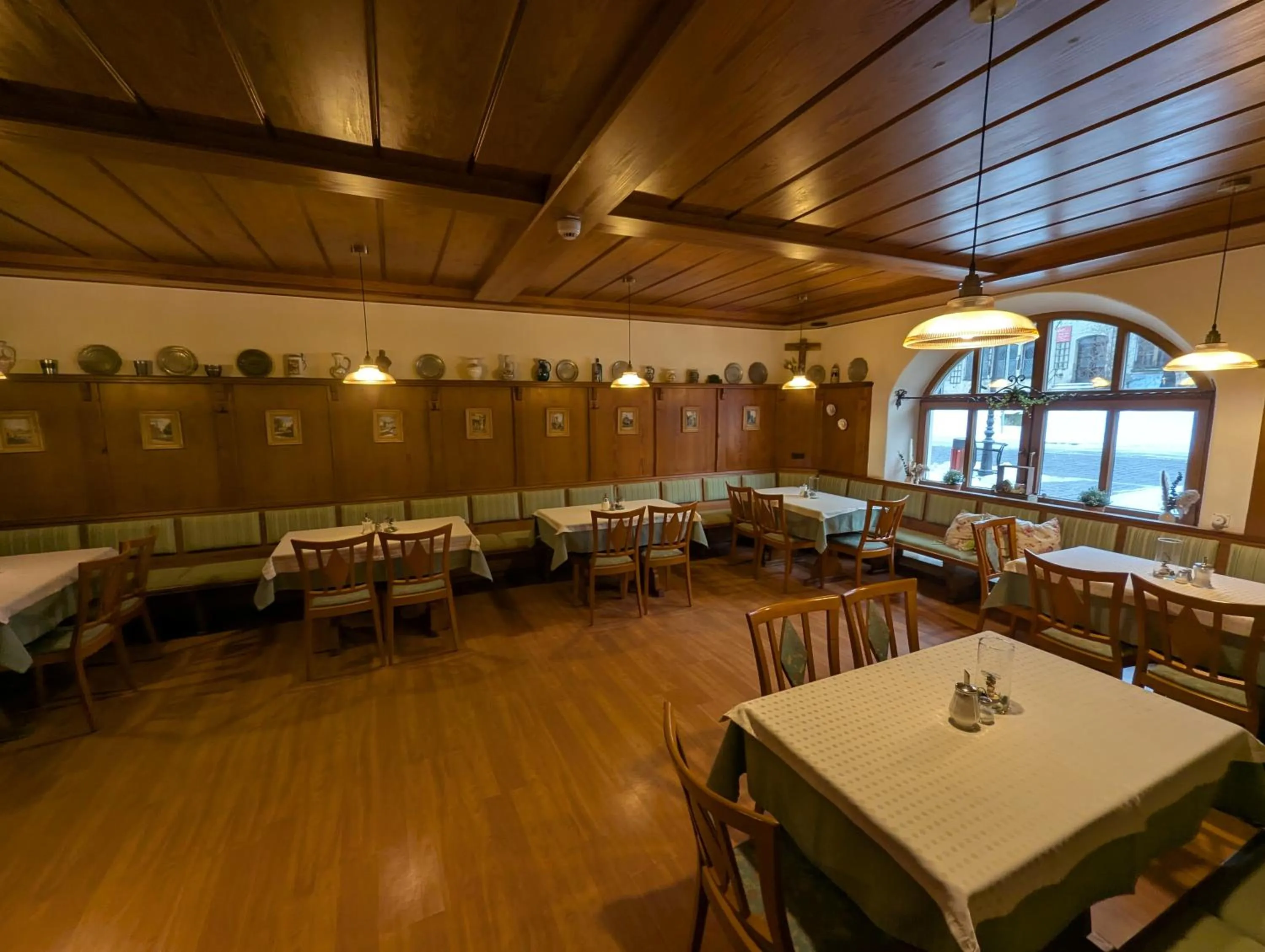 Restaurant/places to eat in Hotel Gasthof Zum Löwen