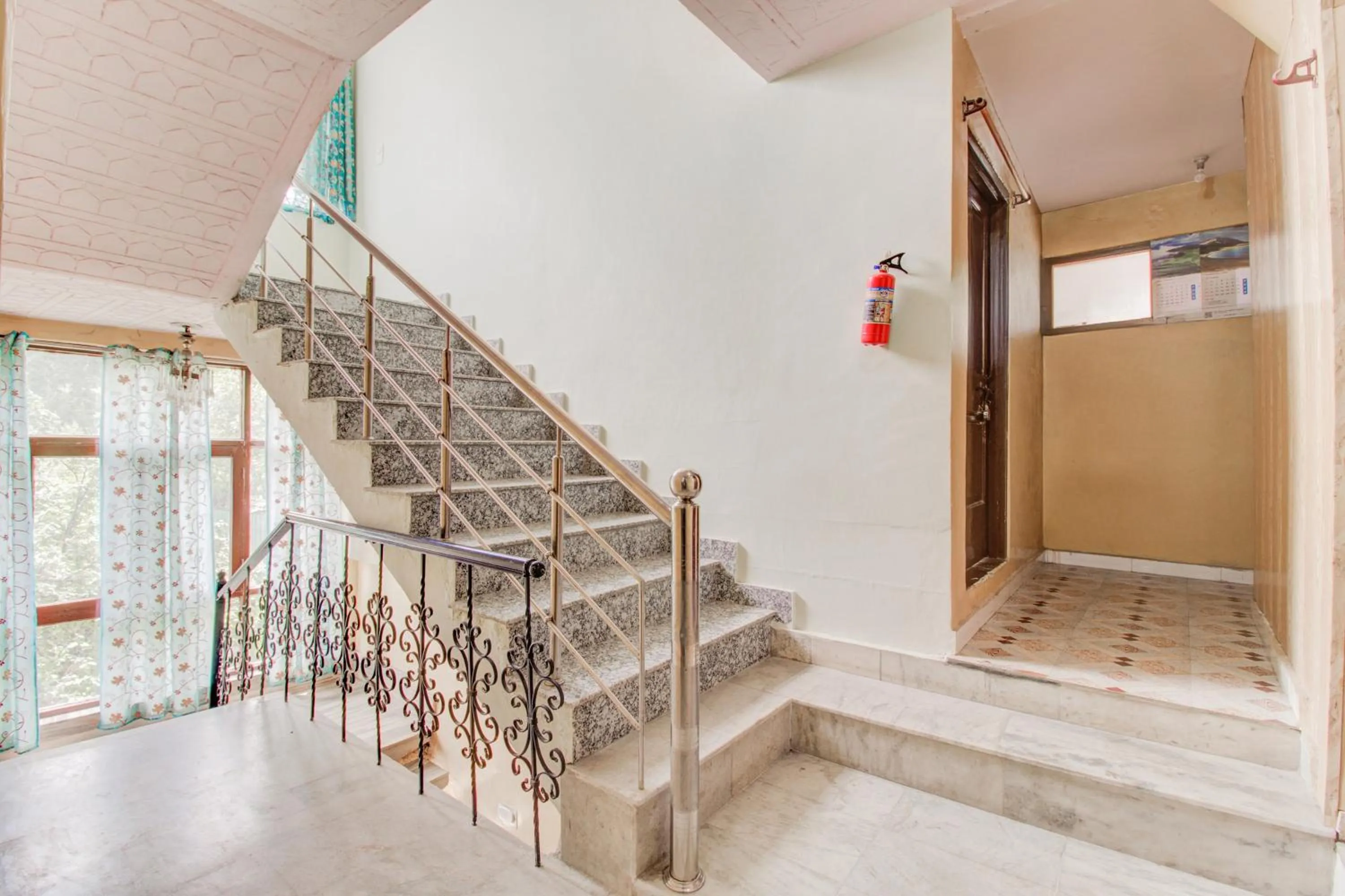 Lobby or reception in Collection O Airport Road Solina