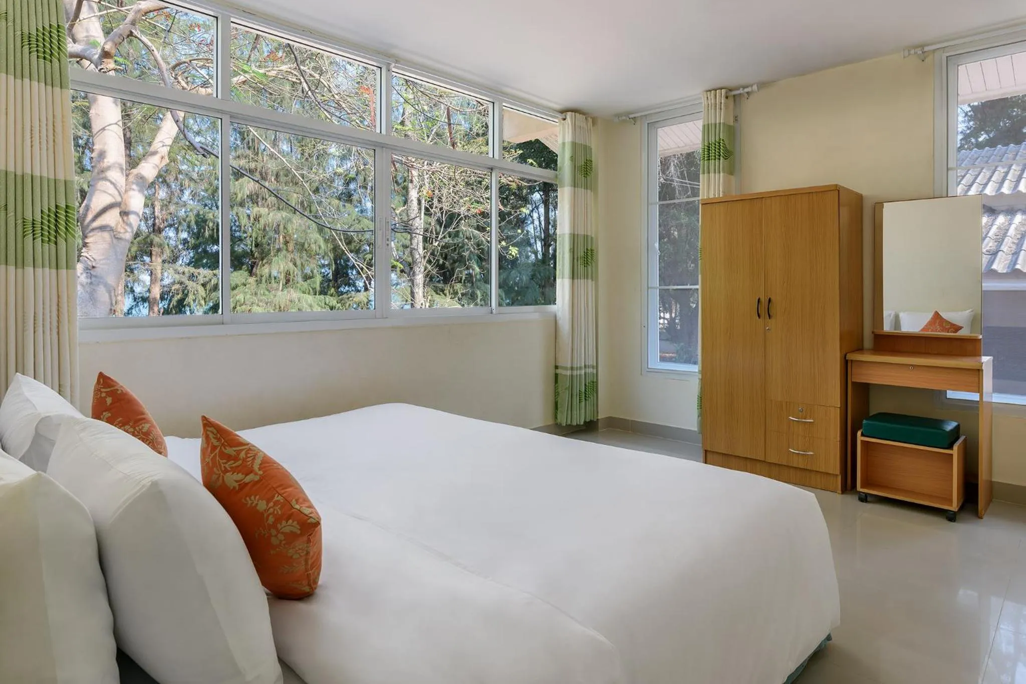 Bedroom, Bed in Seapine Recreation Centre - SHA Extra Plus Certified