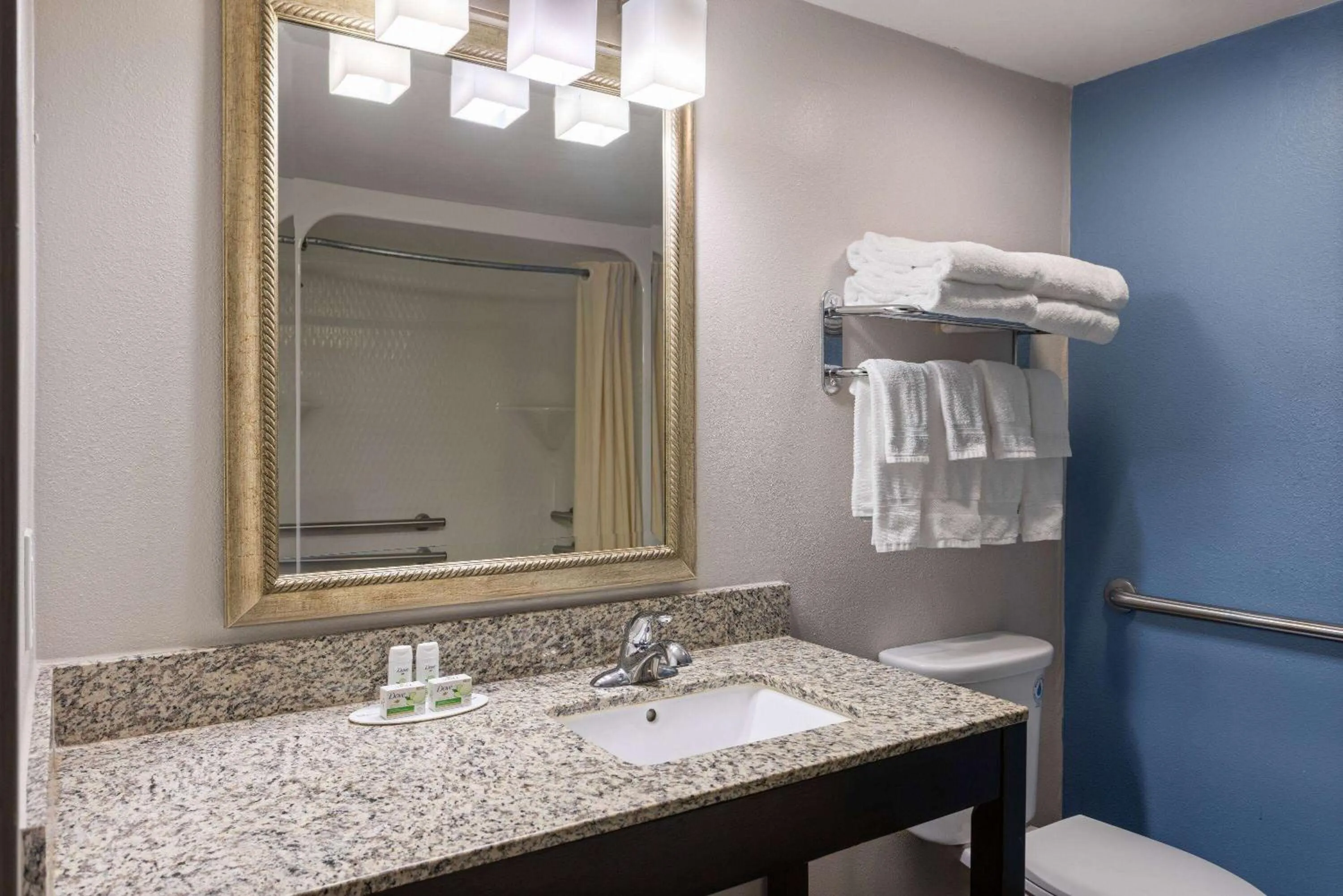Bathroom in Baymont by Wyndham Newark at University of Delaware