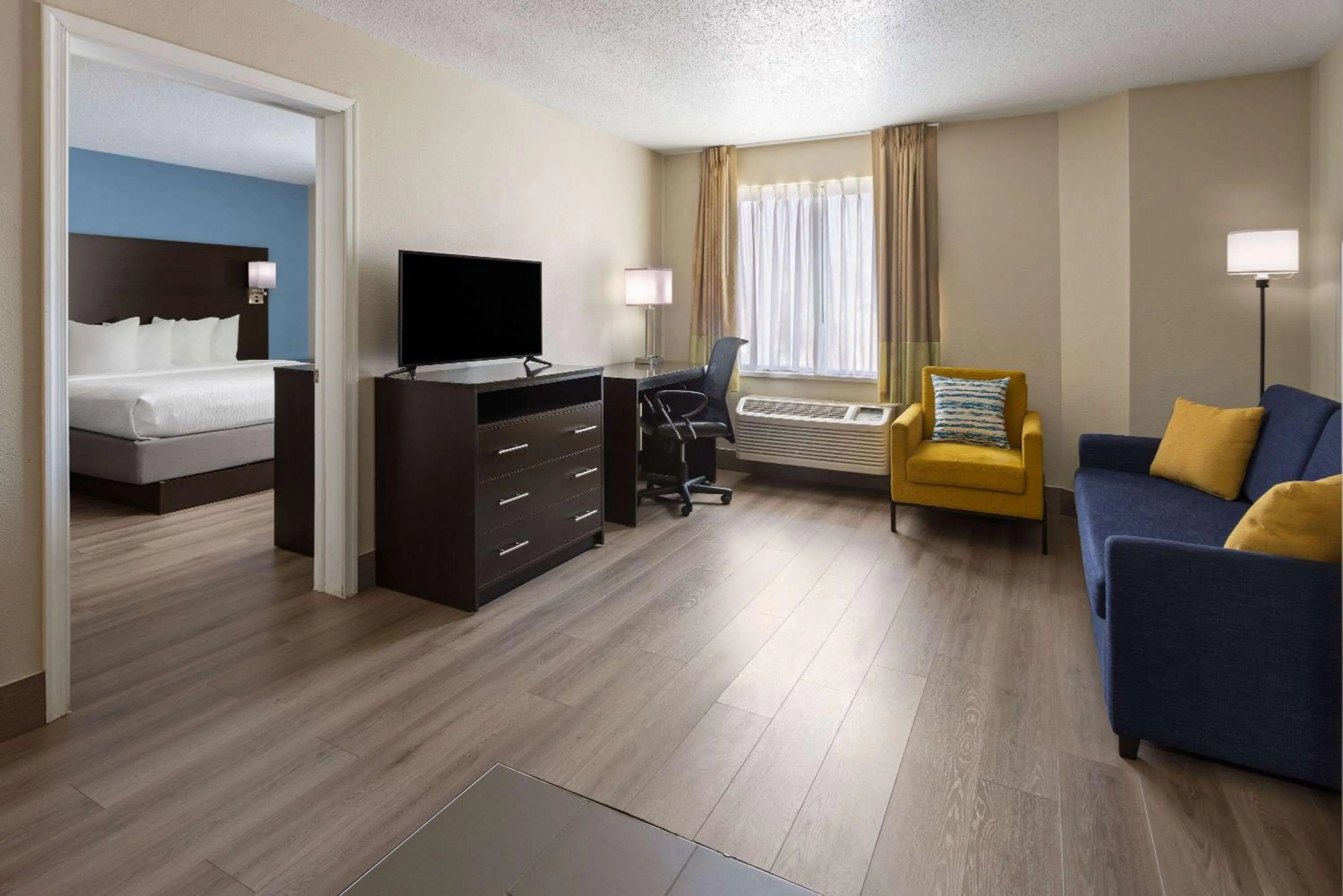 Photo of the whole room, Bed in Baymont by Wyndham Newark at University of Delaware