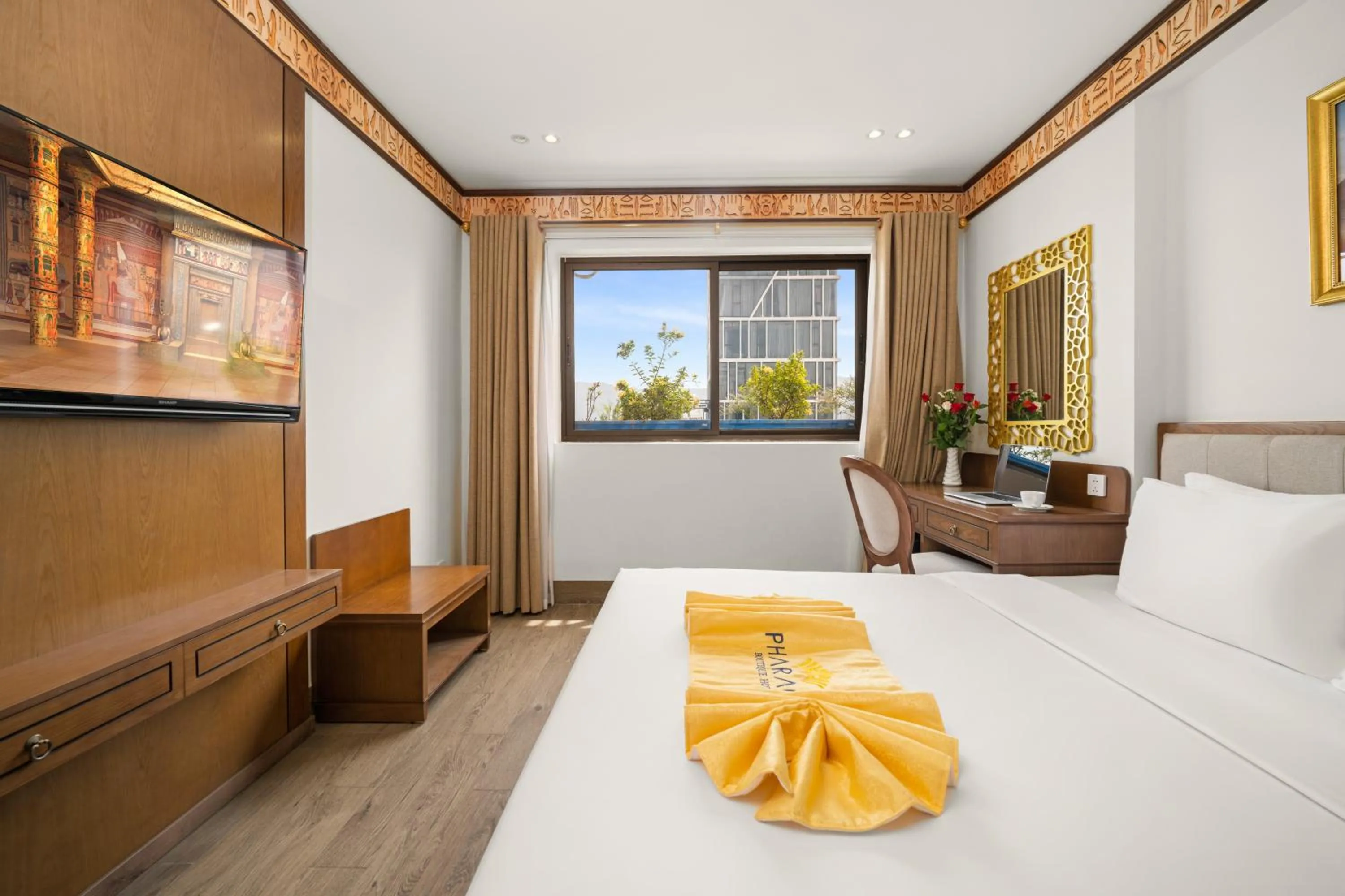 Bed in Pharaoh Boutique Hotel Danang