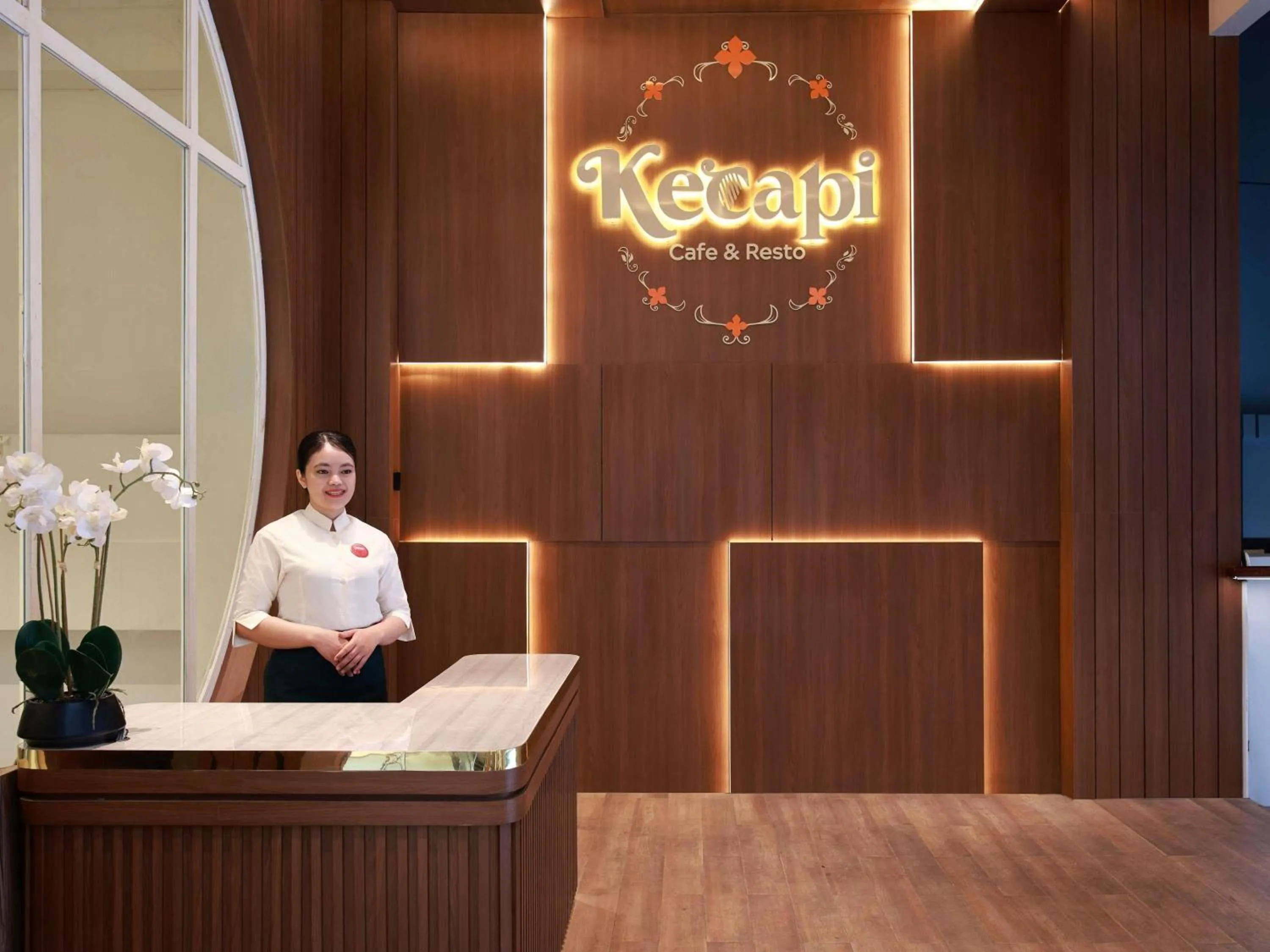 Restaurant/places to eat in Ibis Samarinda