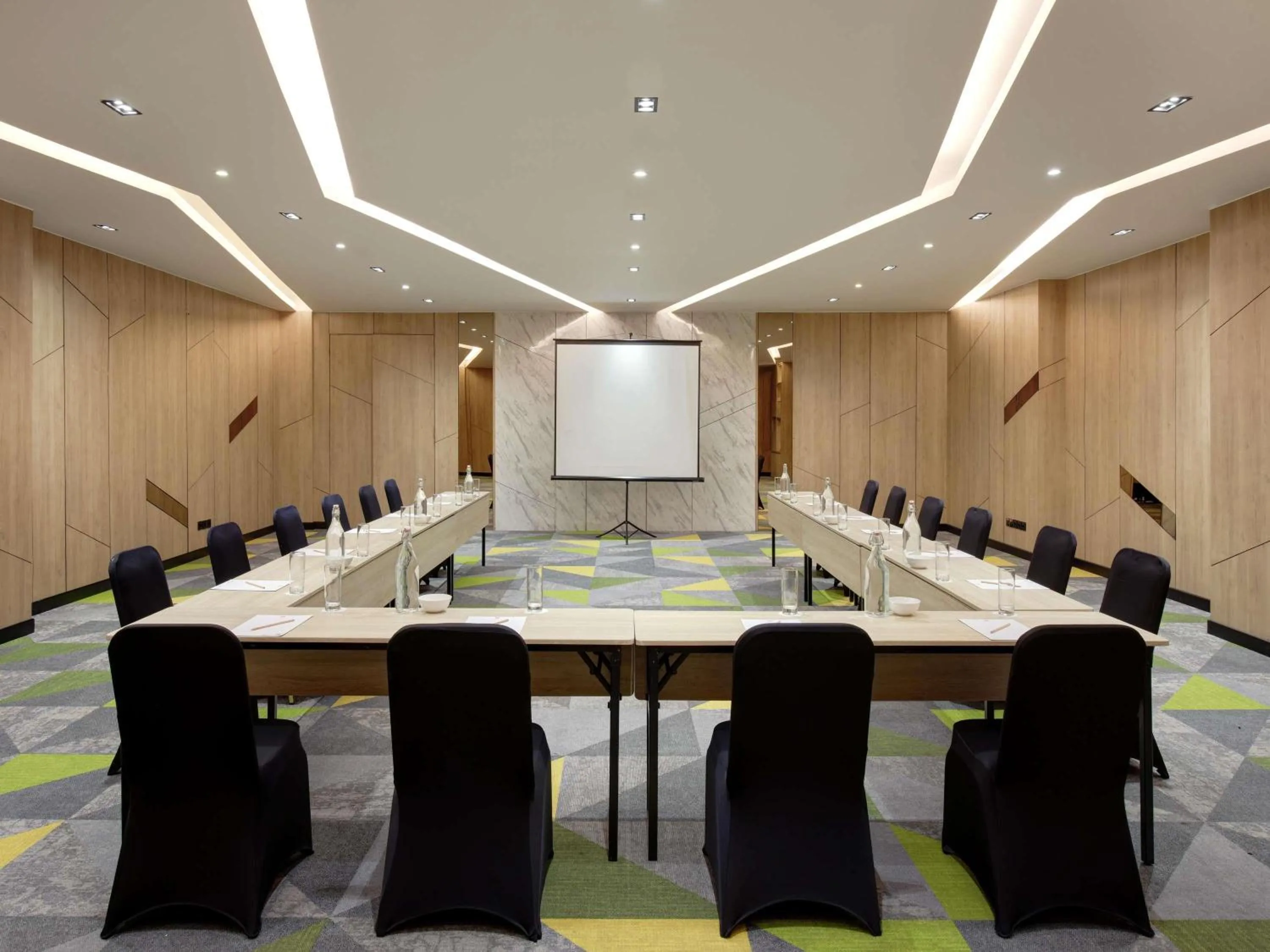 Meeting/conference room in Ibis Samarinda