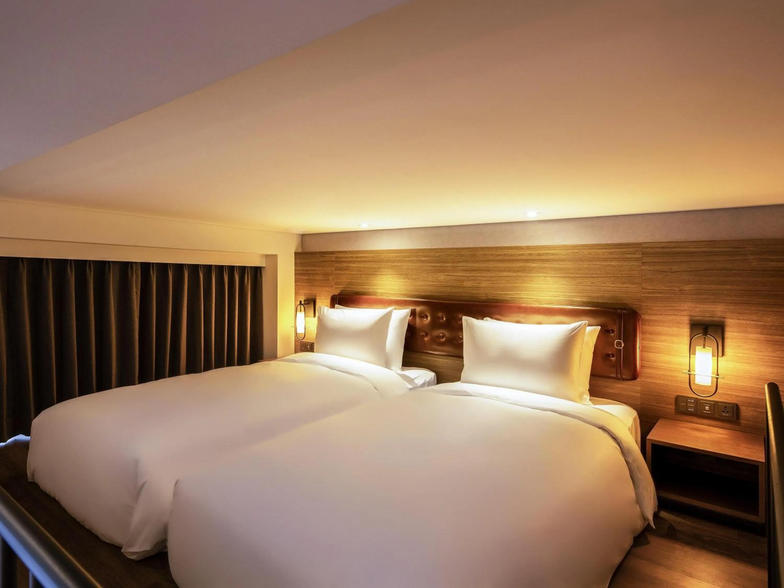 Bedroom, Bed in Mercure Ambassador Seoul Hongdae