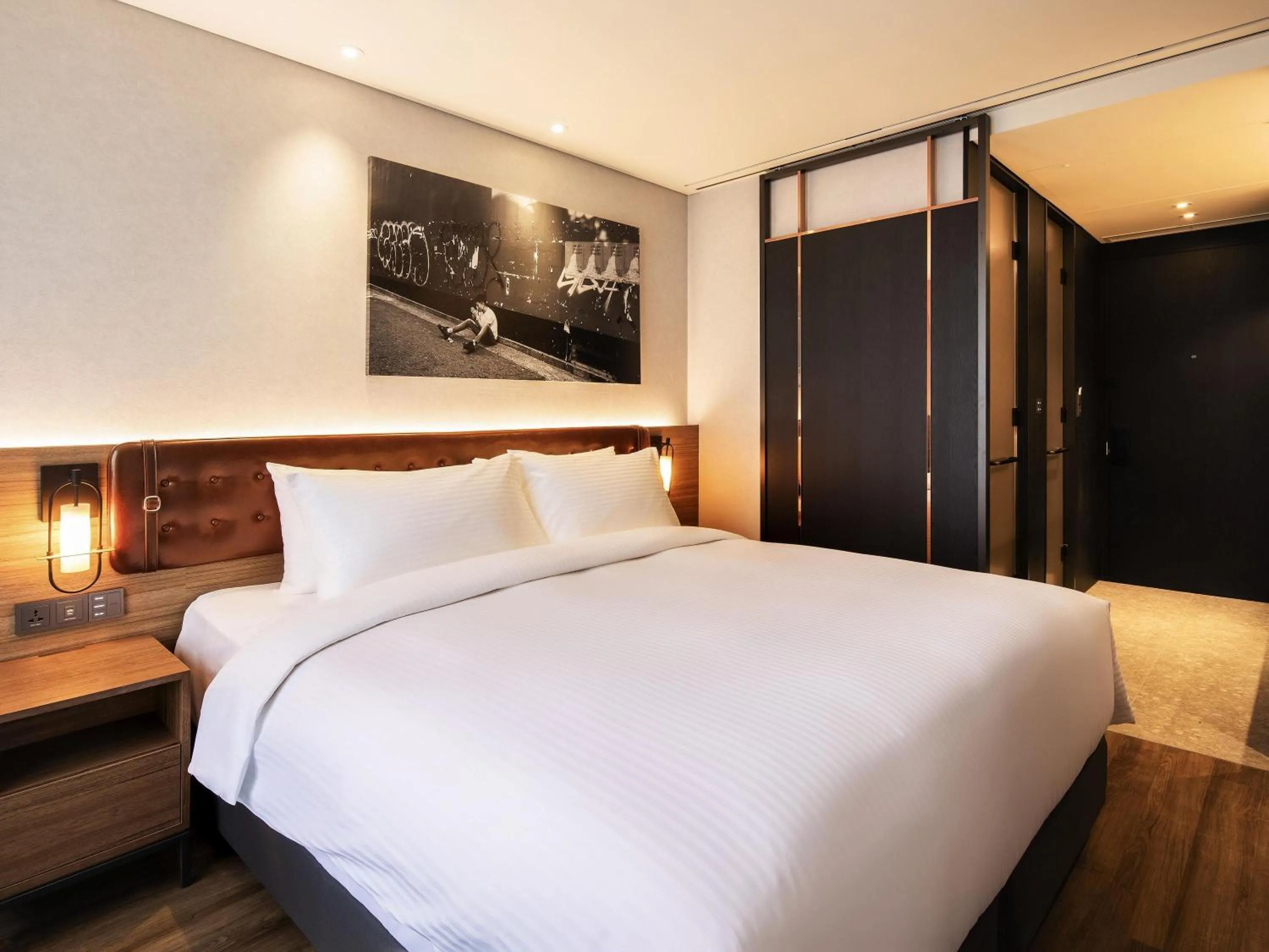 Bedroom, Bed in Mercure Ambassador Seoul Hongdae