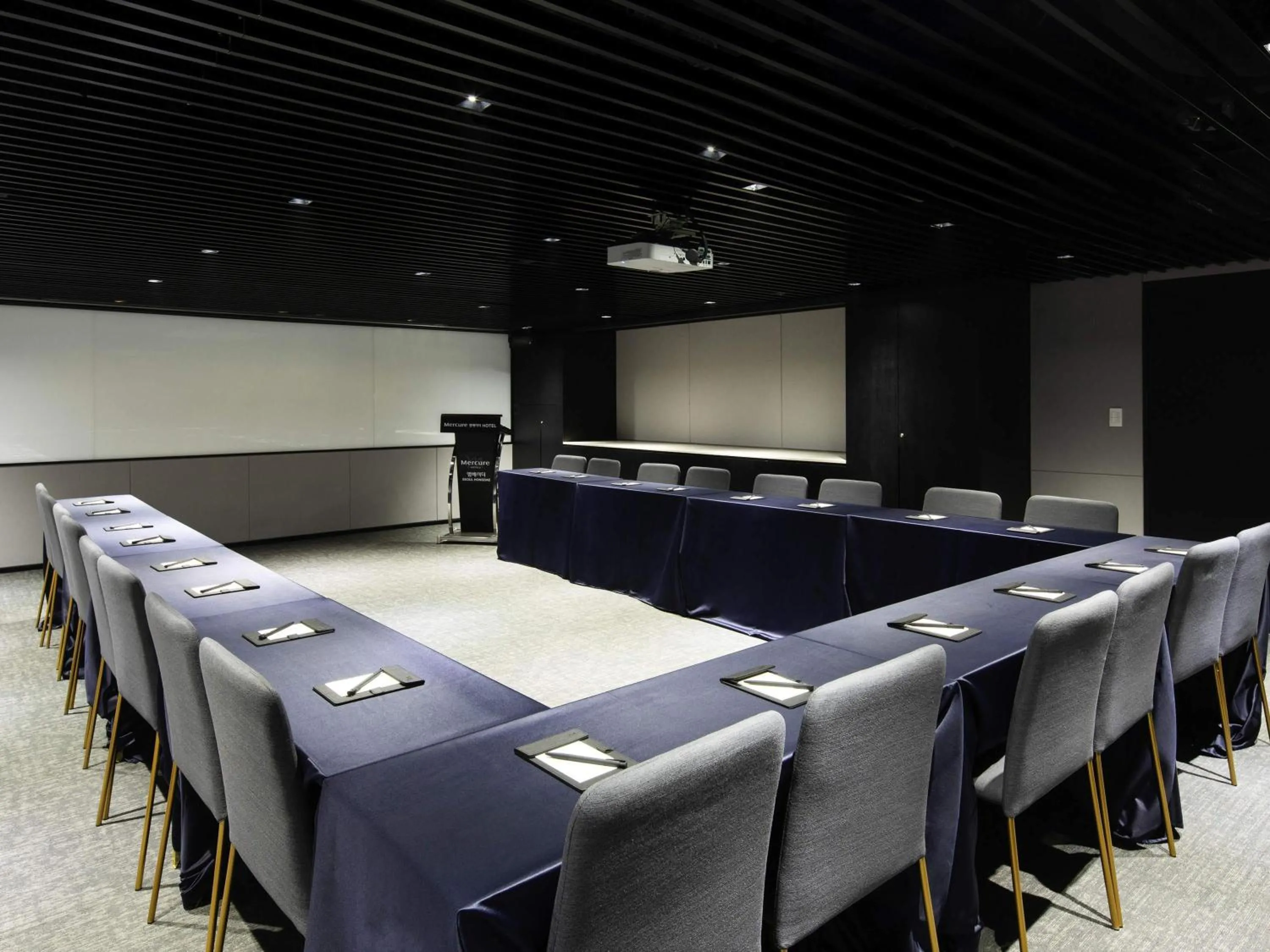 Meeting/conference room in Mercure Ambassador Seoul Hongdae