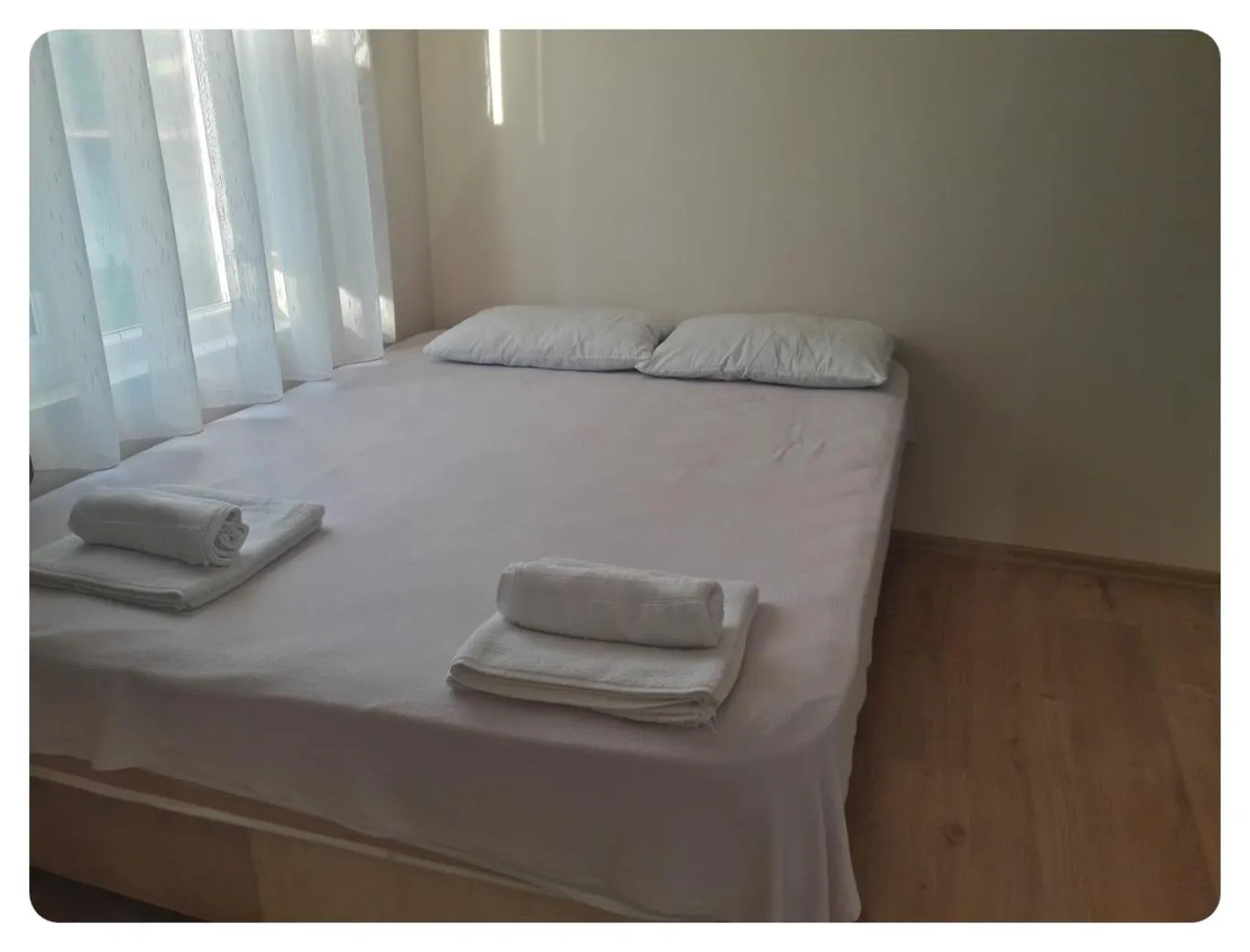 Photo of the whole room, Bed in Çamlaraltıpansiyon