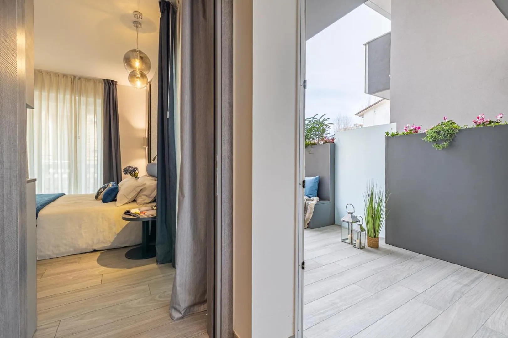 Bed in Romagna Suite Hotel