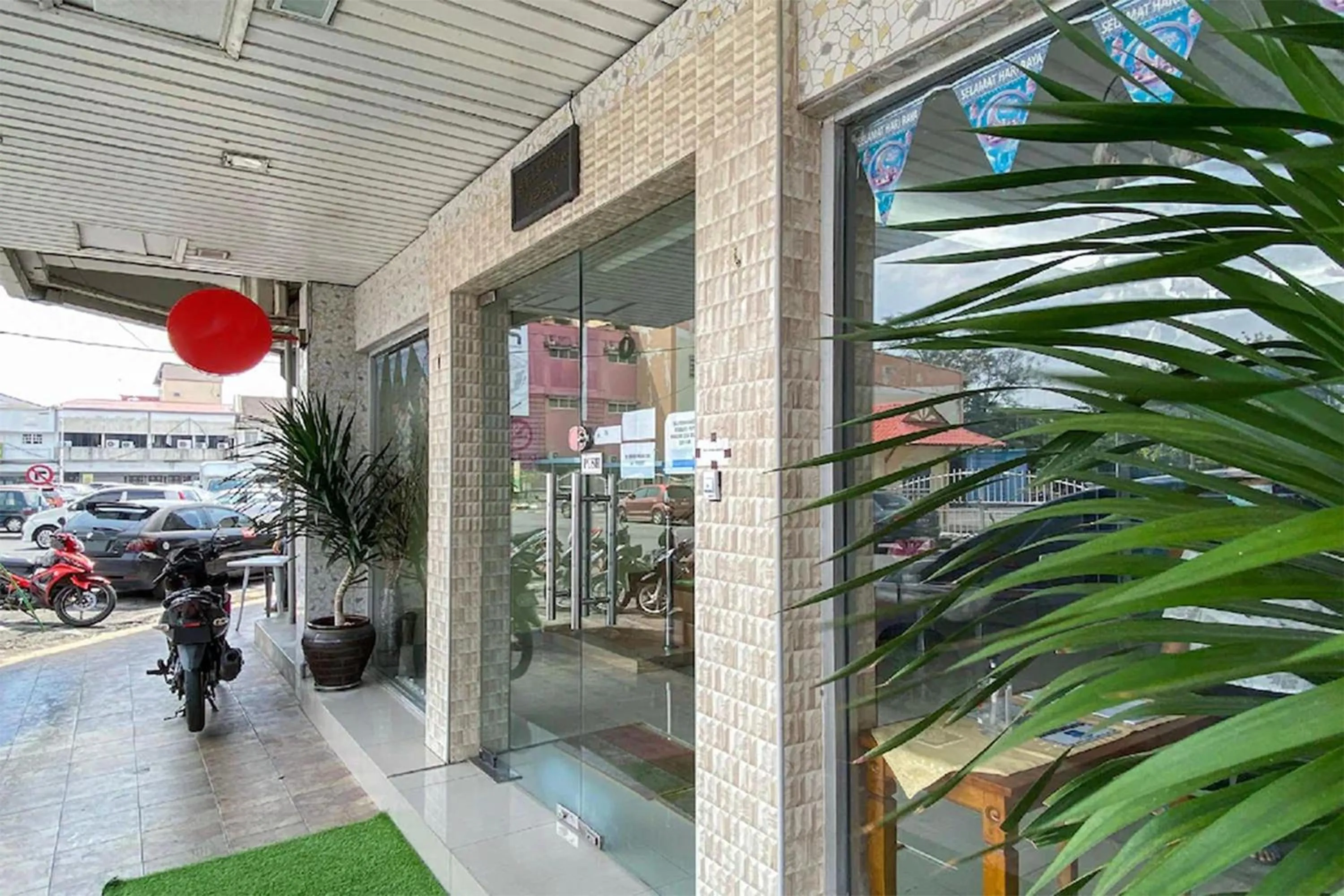 Property building in Coop Hotel Kangar