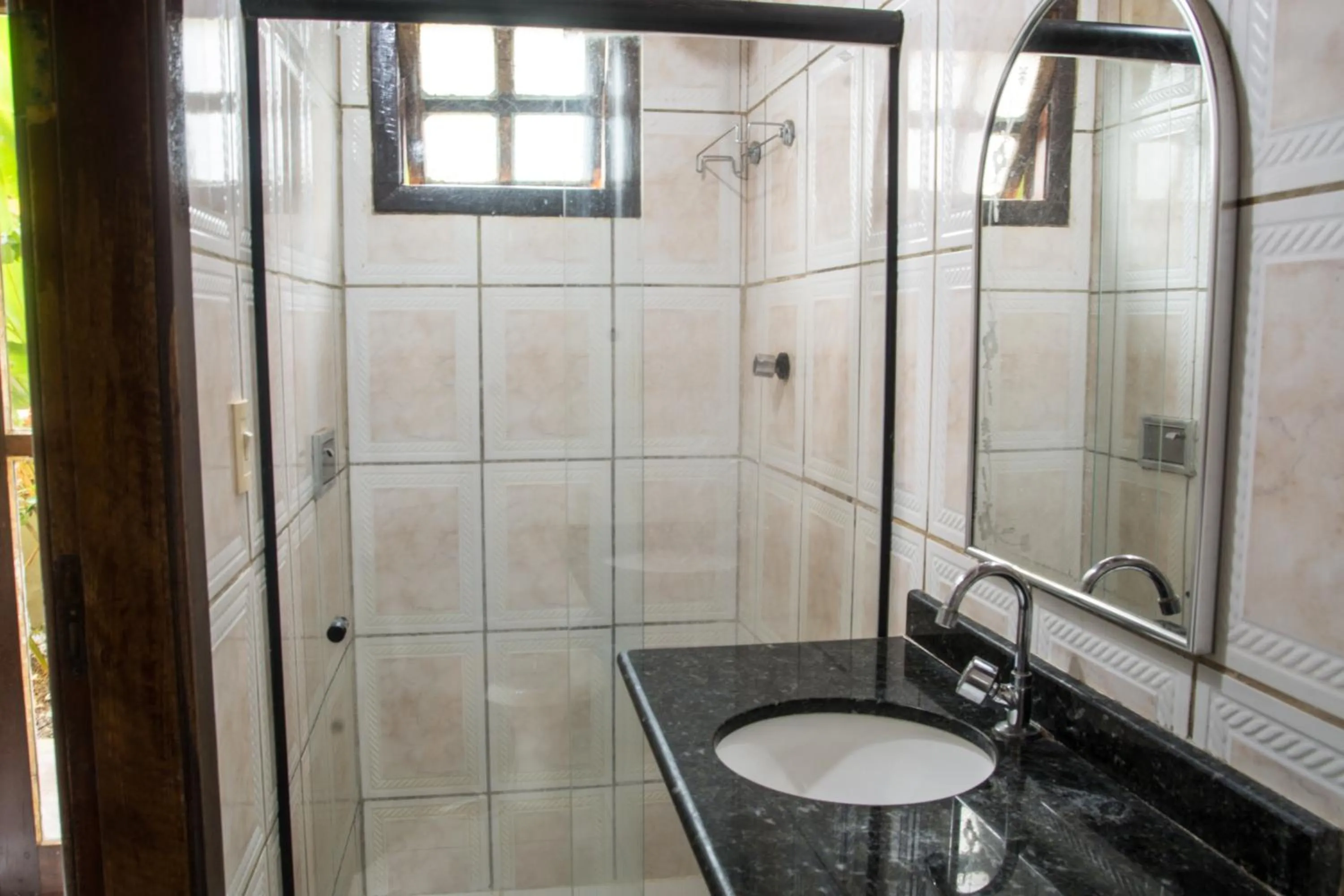 Bathroom in Pousada Grauçá