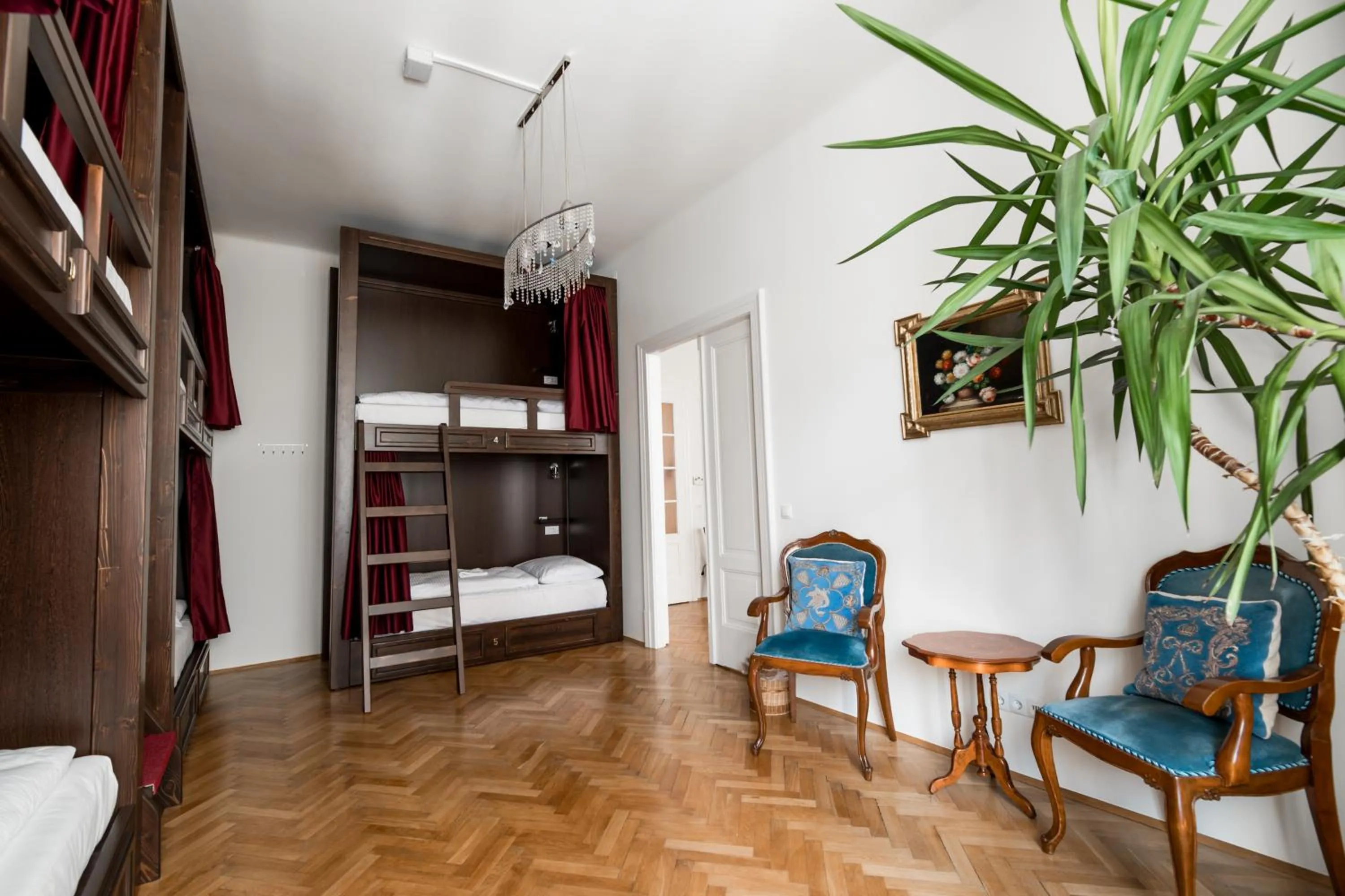 Photo of the whole room, Bed in Vienna Boutique - Premium Hostel