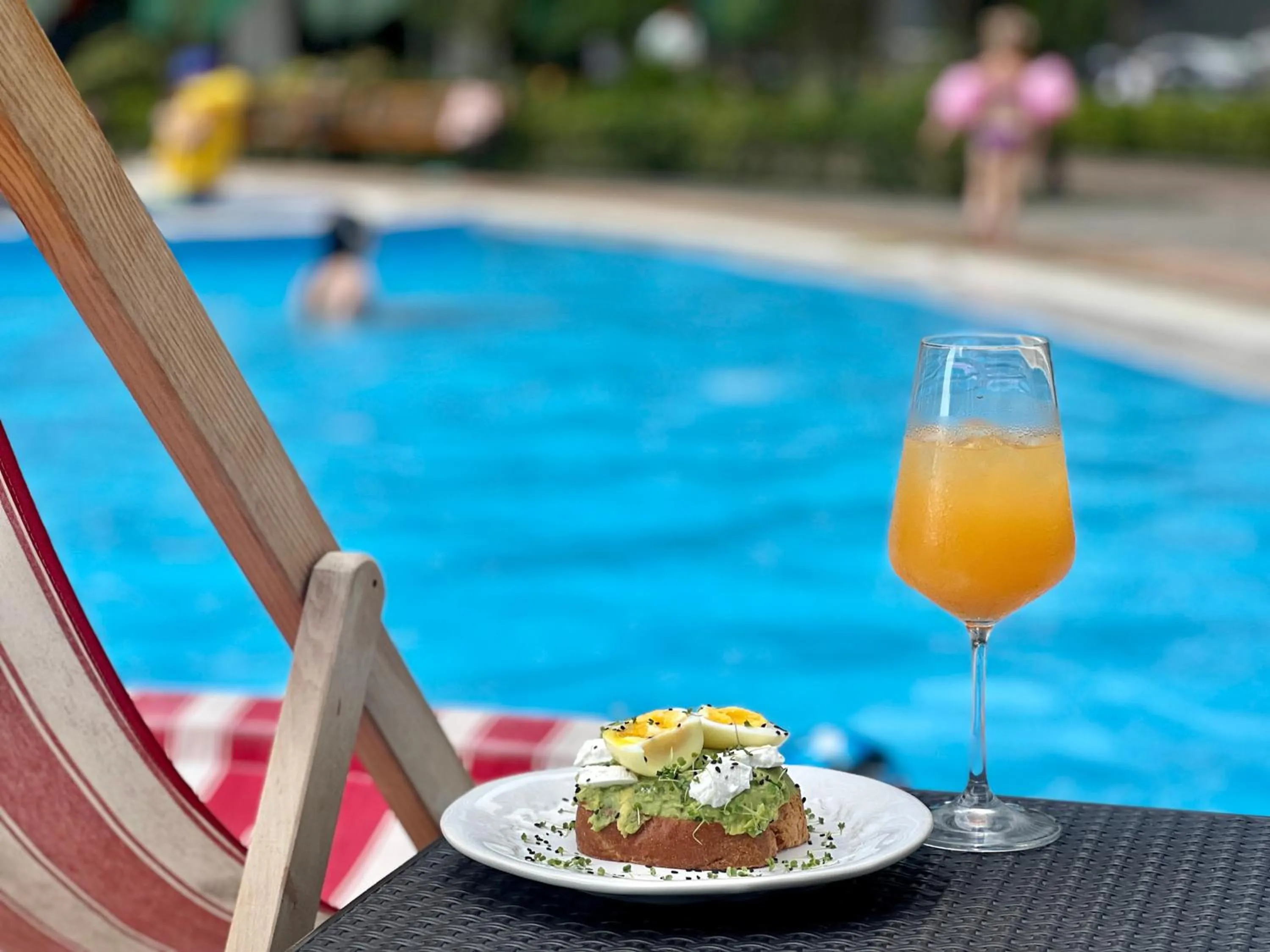 Day in White Sails Residential Hotel