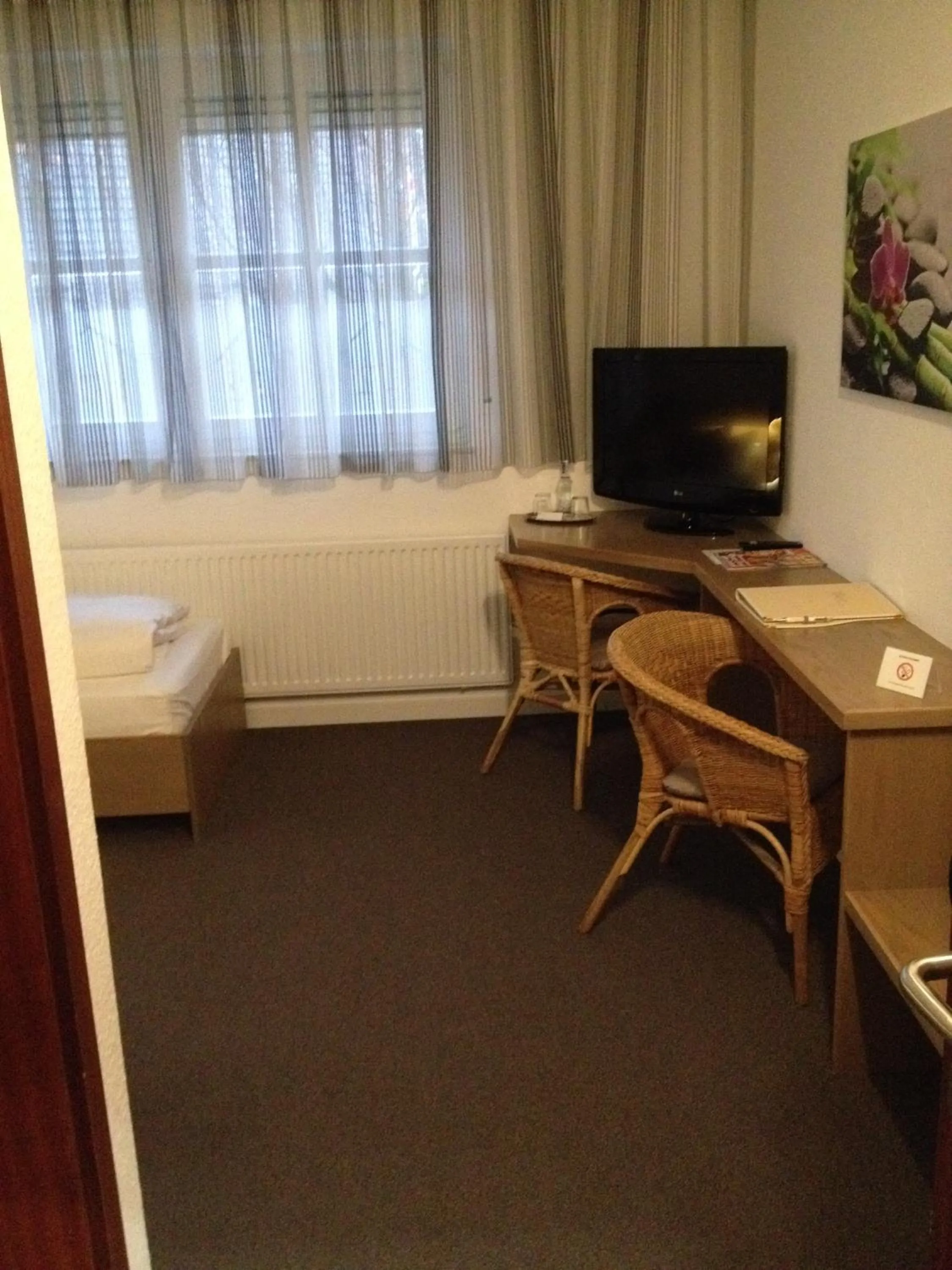 Photo of the whole room, Bed in Stadthotel am Bühnenhaus