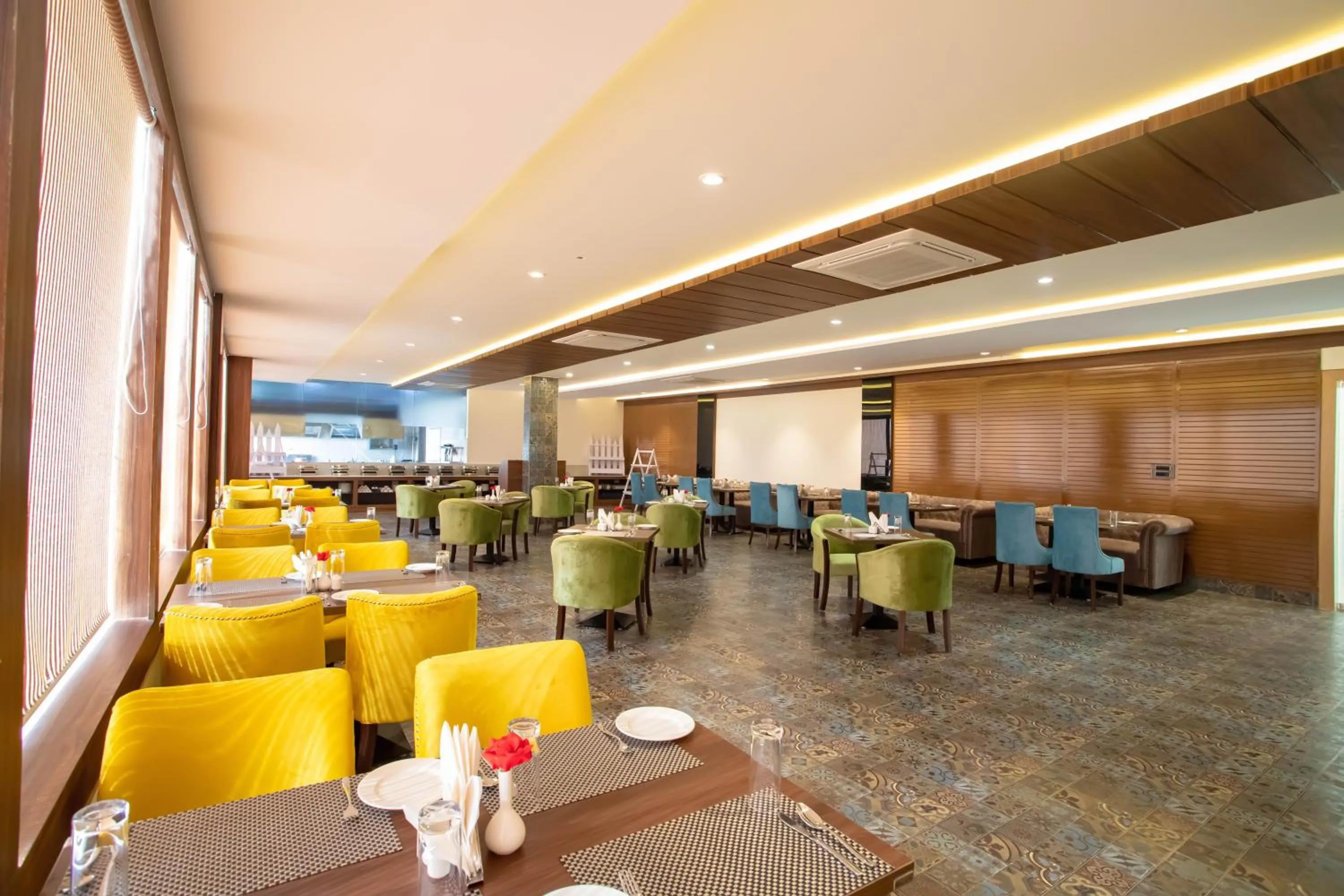 Restaurant/places to eat in VIVANA