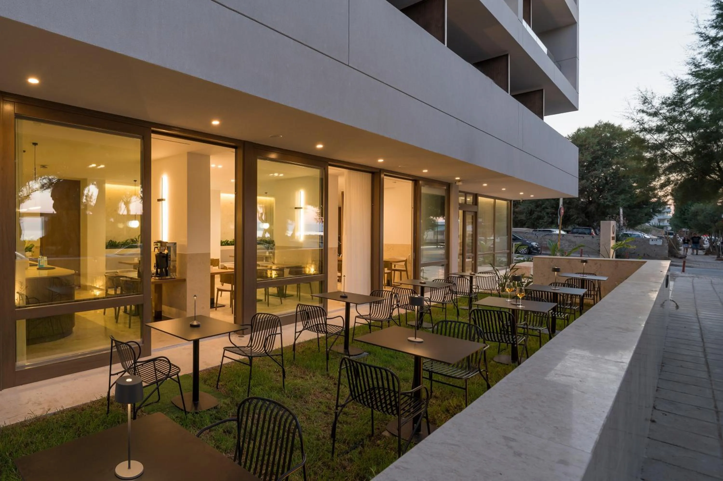 Restaurant/places to eat in SanSal Boutique Hotel