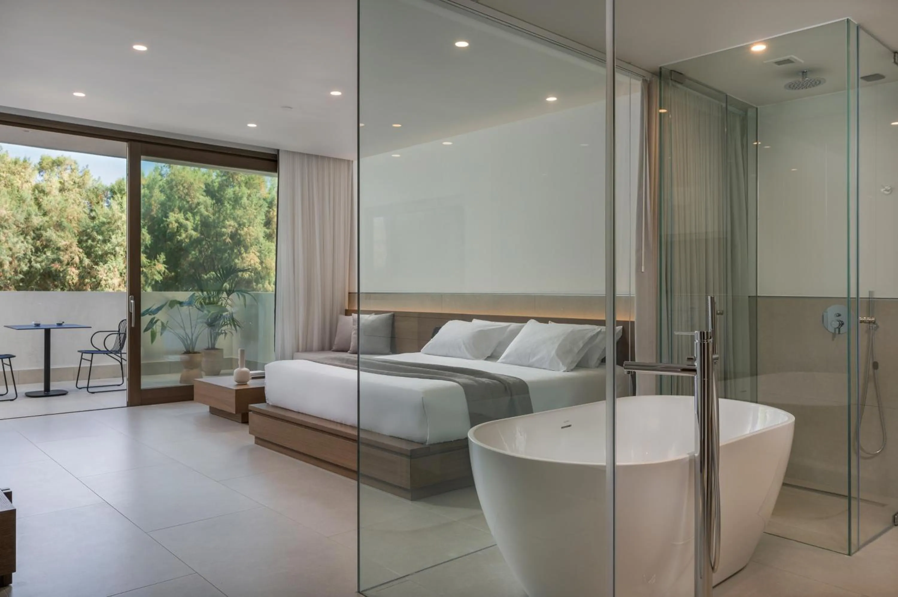 Shower in SanSal Boutique Hotel