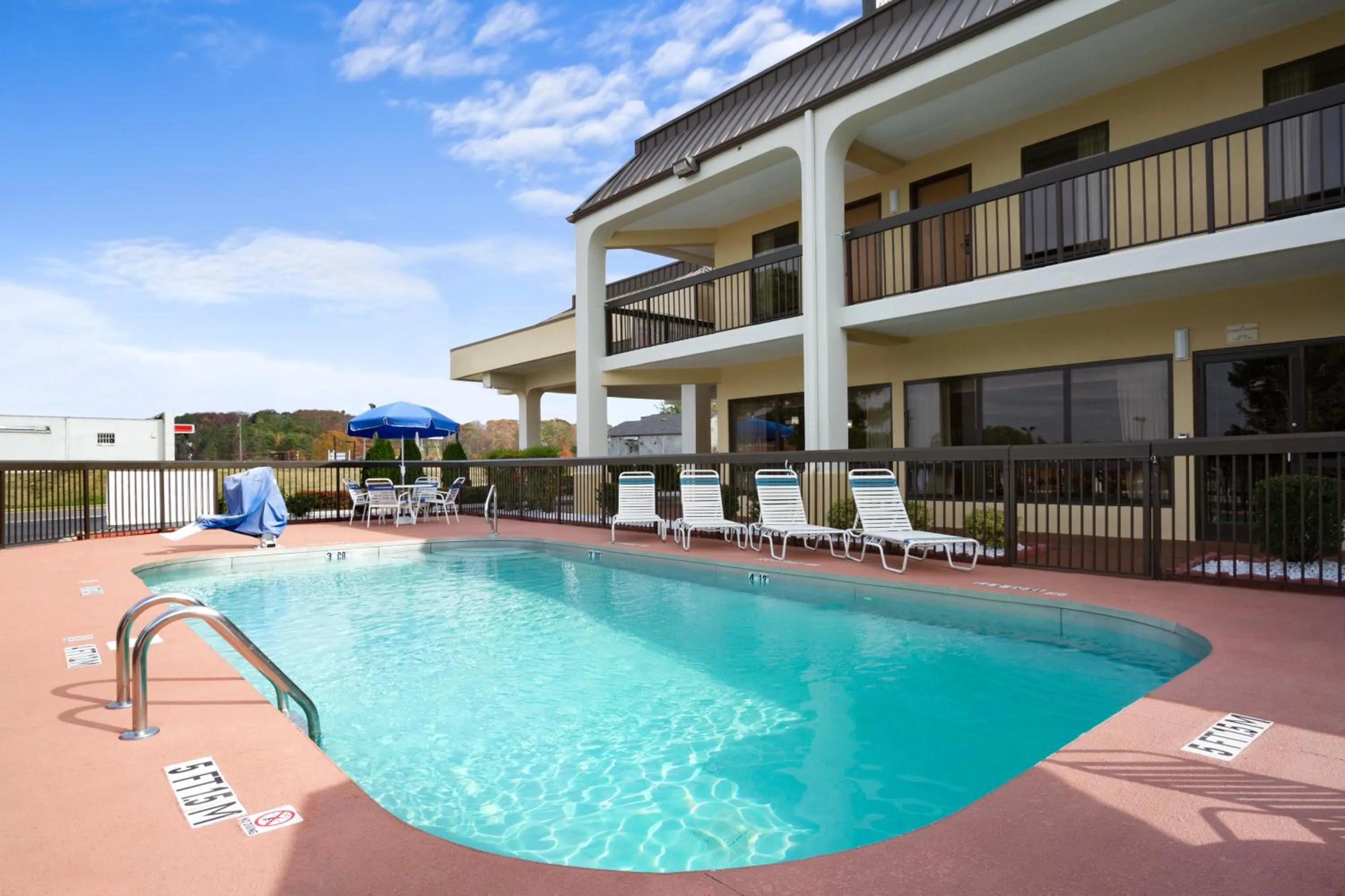 Swimming pool in Super 8 by Wyndham Calhoun