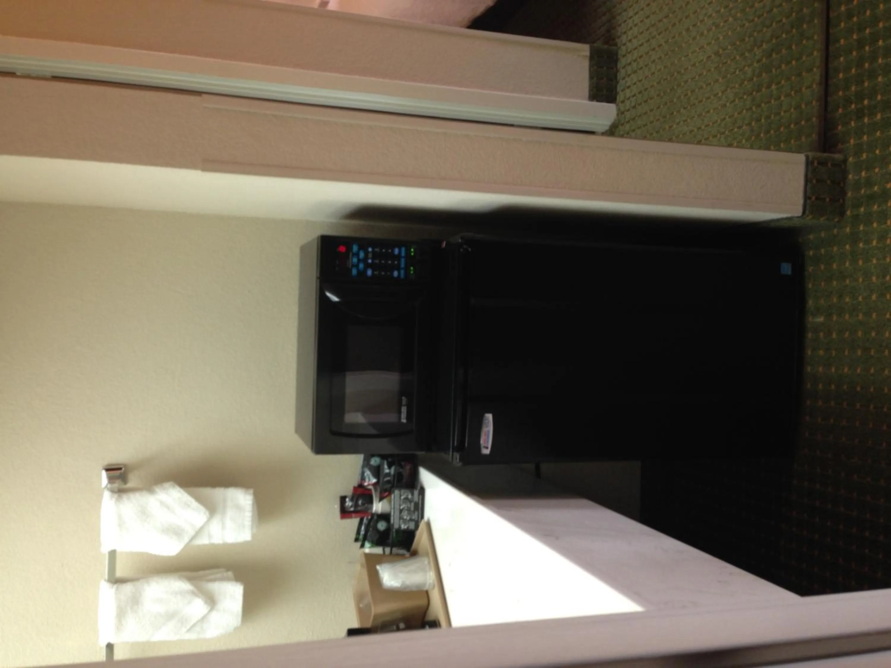 Photo of the whole room, Bed in Super 8 by Wyndham Calhoun