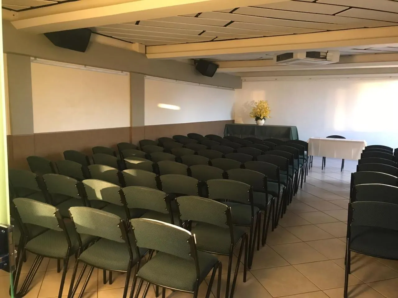 Meeting/conference room in Manferrari Hotel