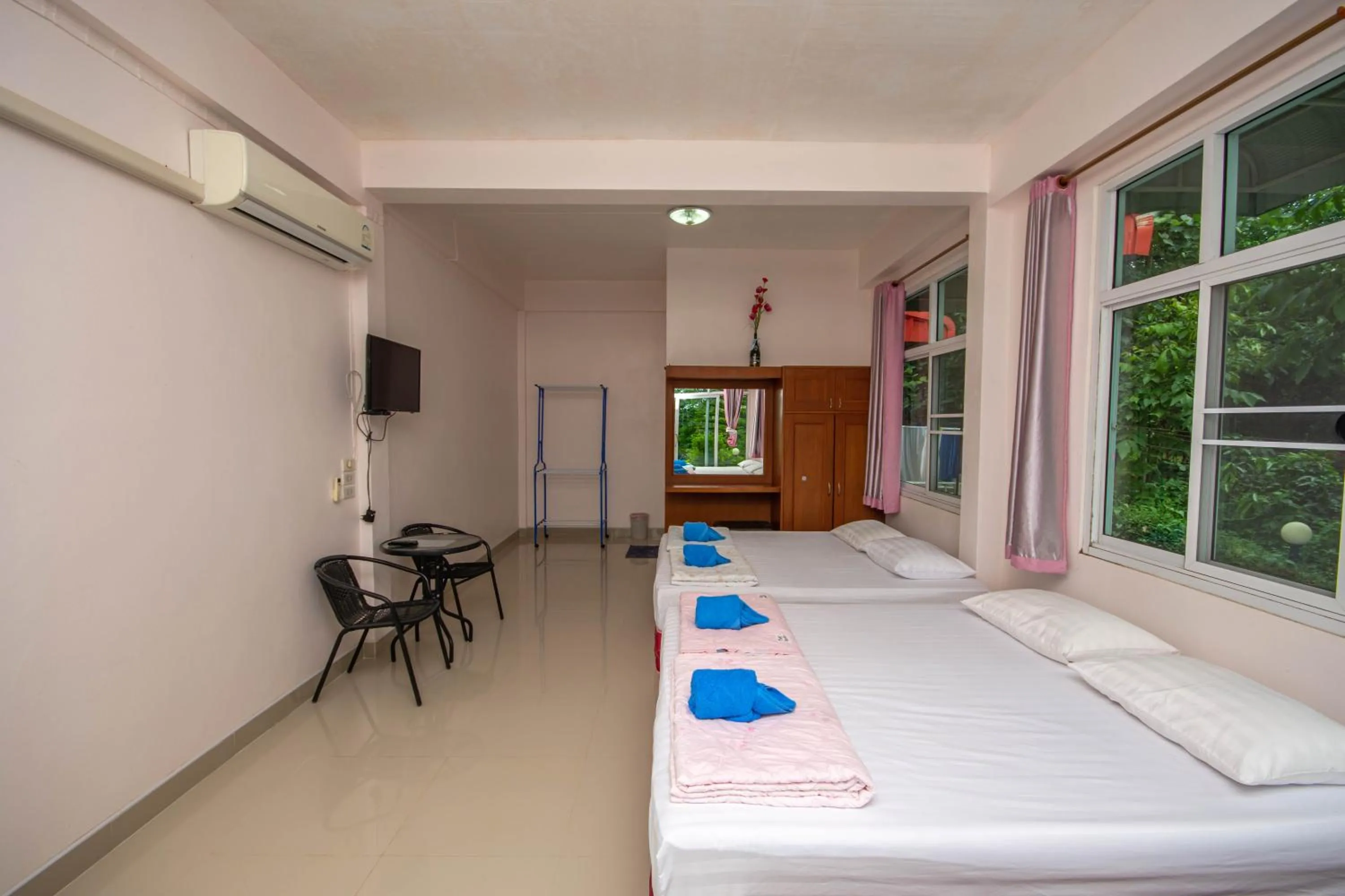 Family in Phuyafahsai The Resort Khao Kho