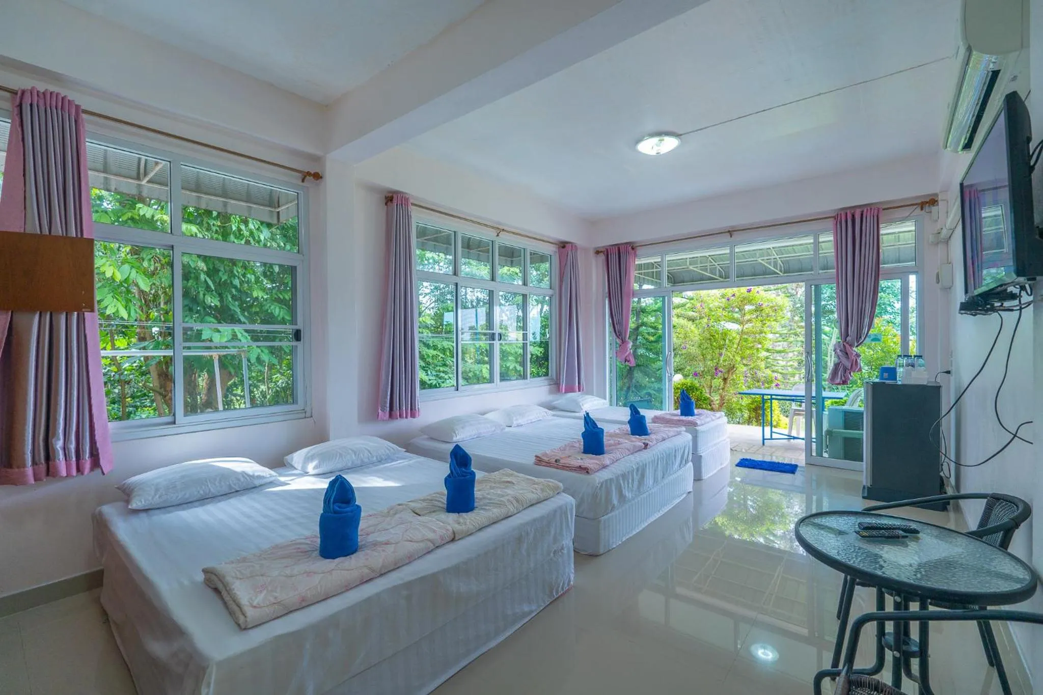 Family in Phuyafahsai The Resort Khao Kho