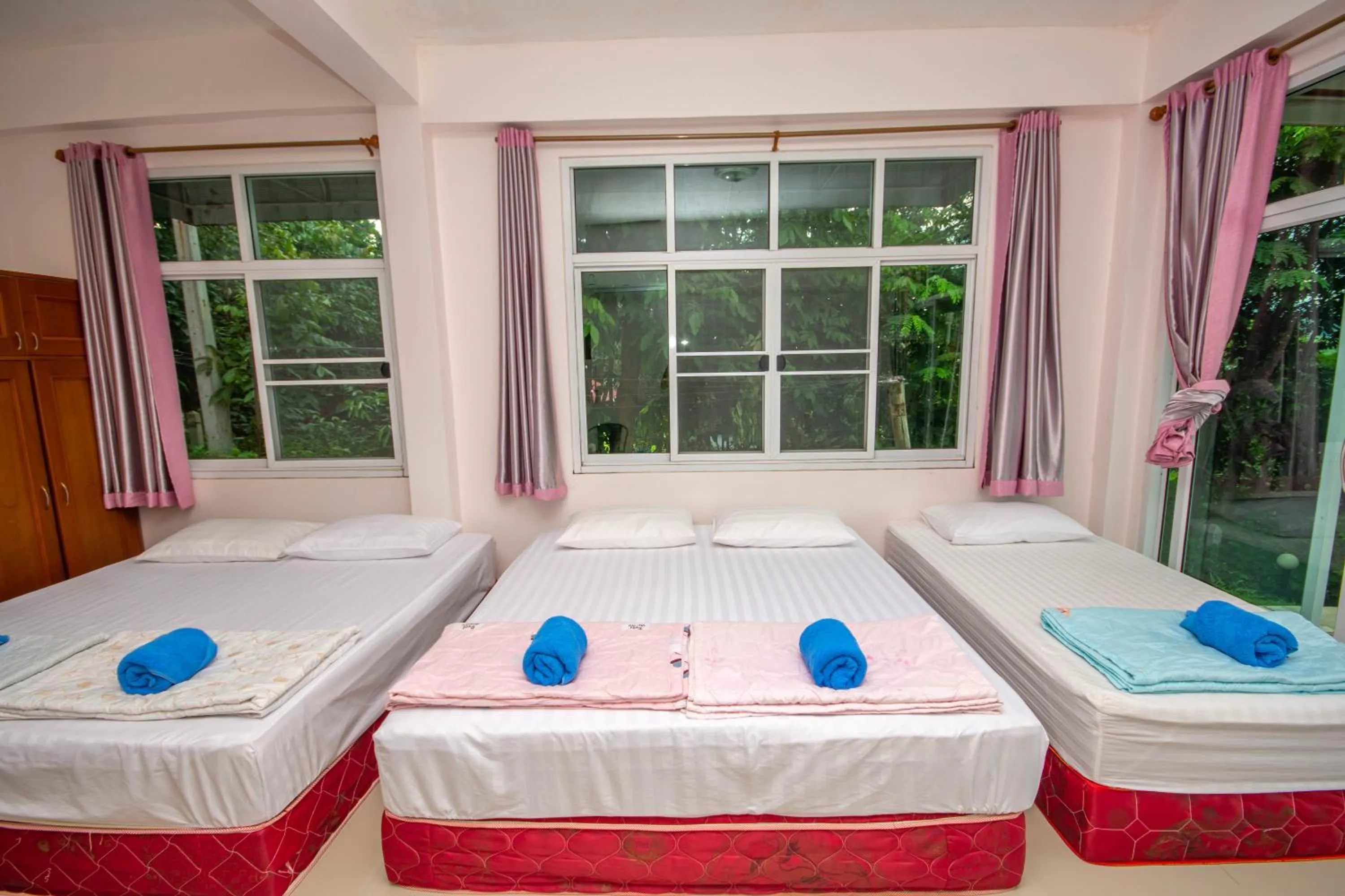 Family in Phuyafahsai The Resort Khao Kho