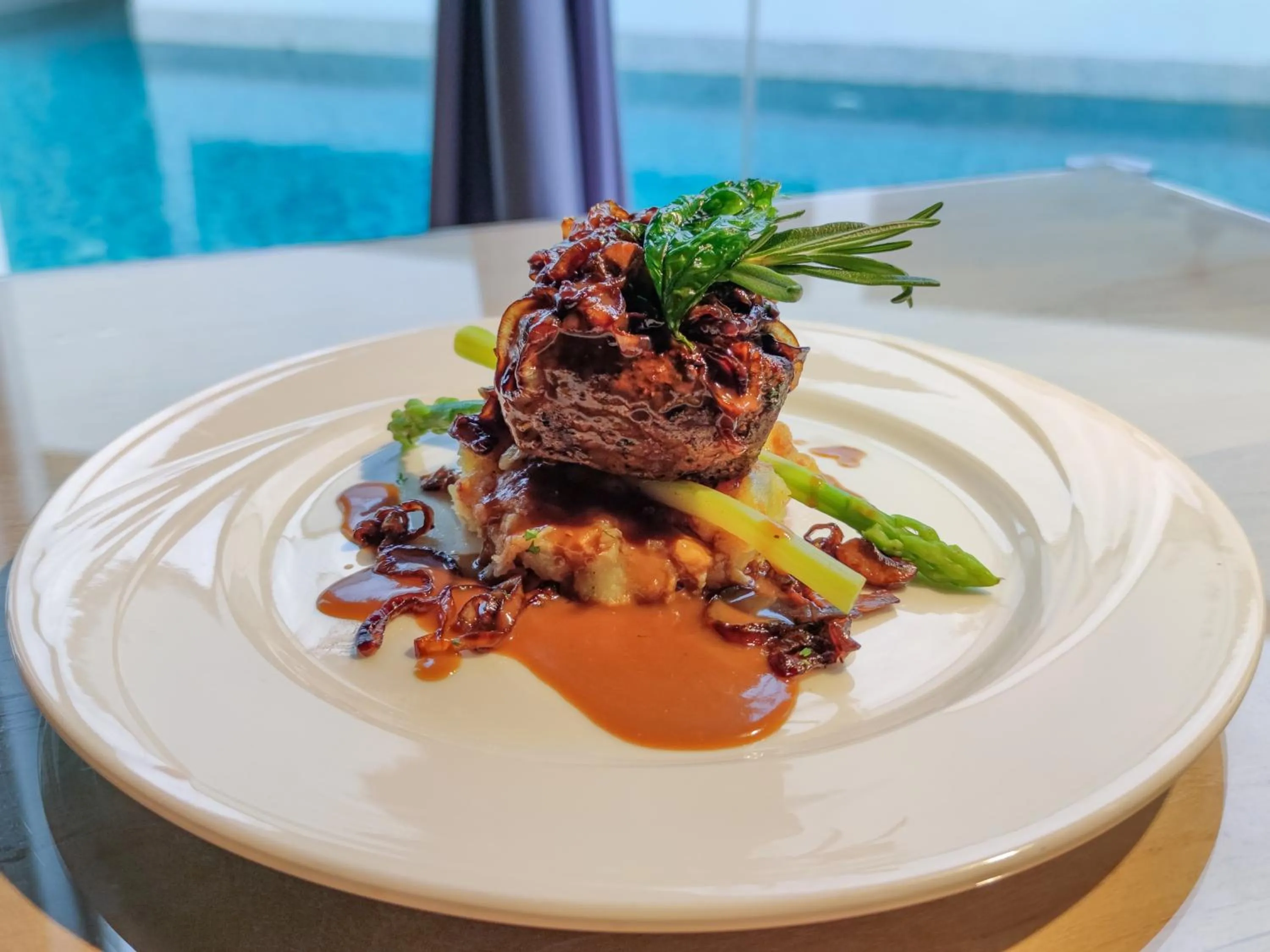 Restaurant/places to eat in La Villa Langkawi - Private Pool