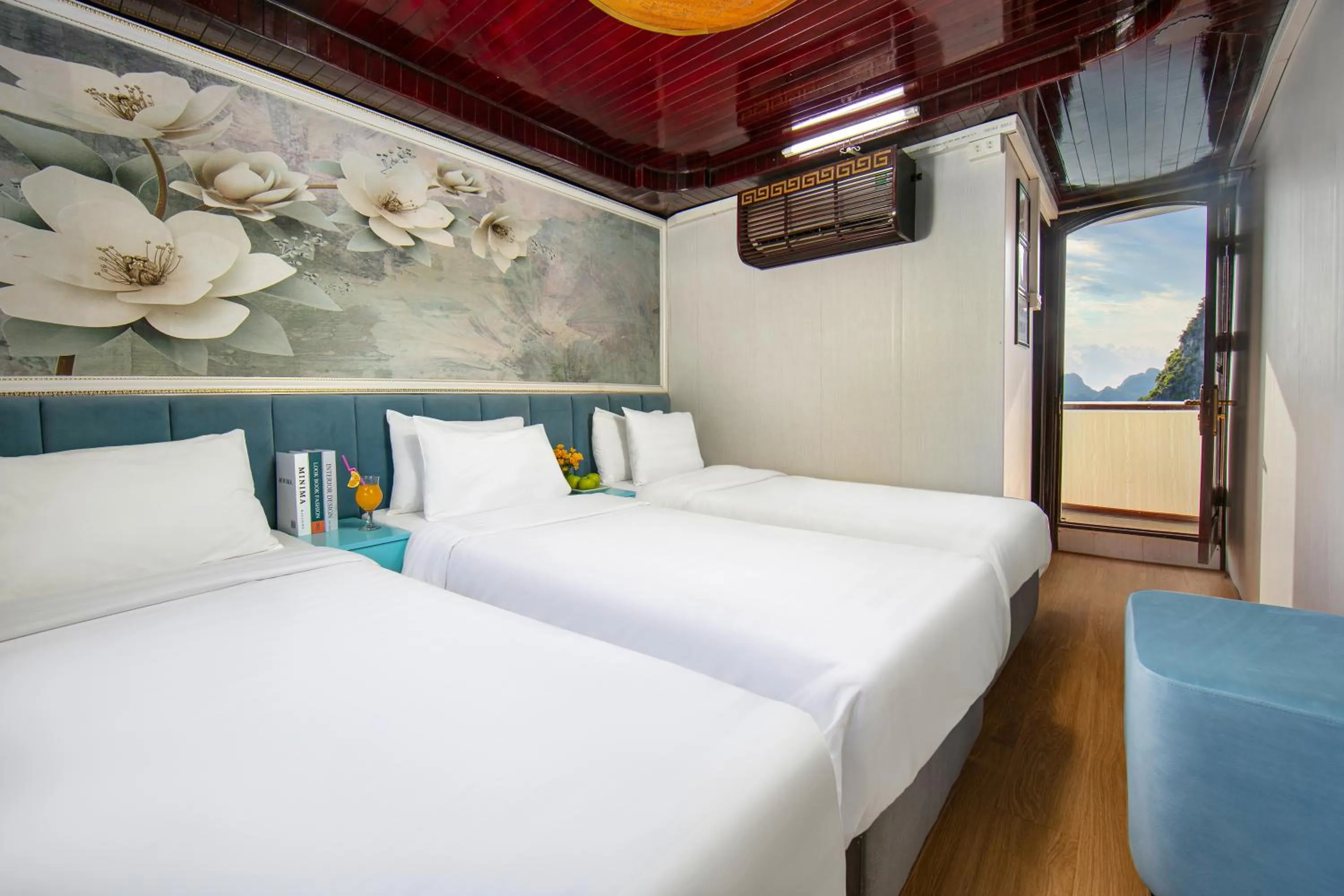 Bedroom, Bed in Halong Fantasea Cruise