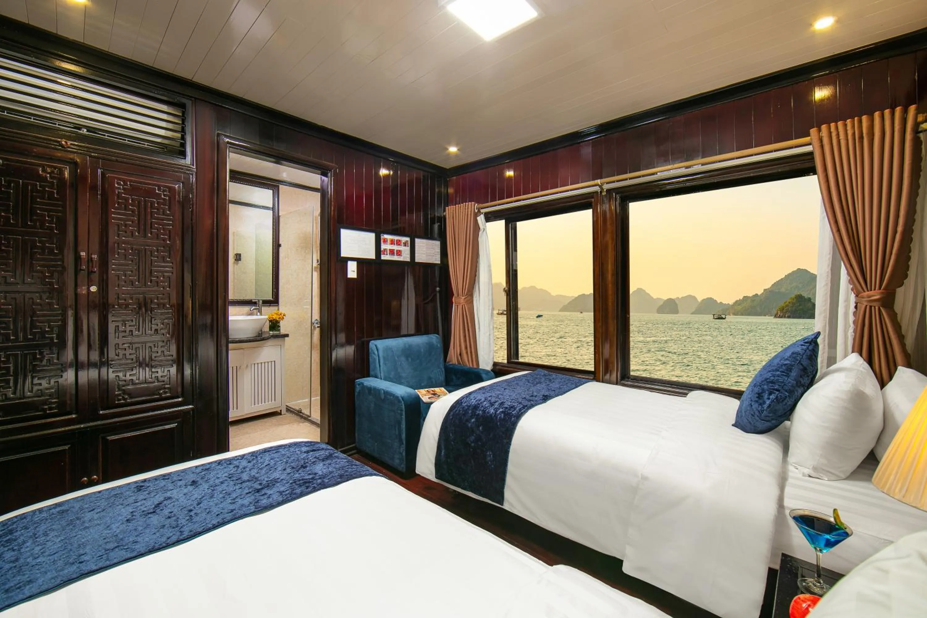 Bedroom, Bed in Halong Fantasea Cruise