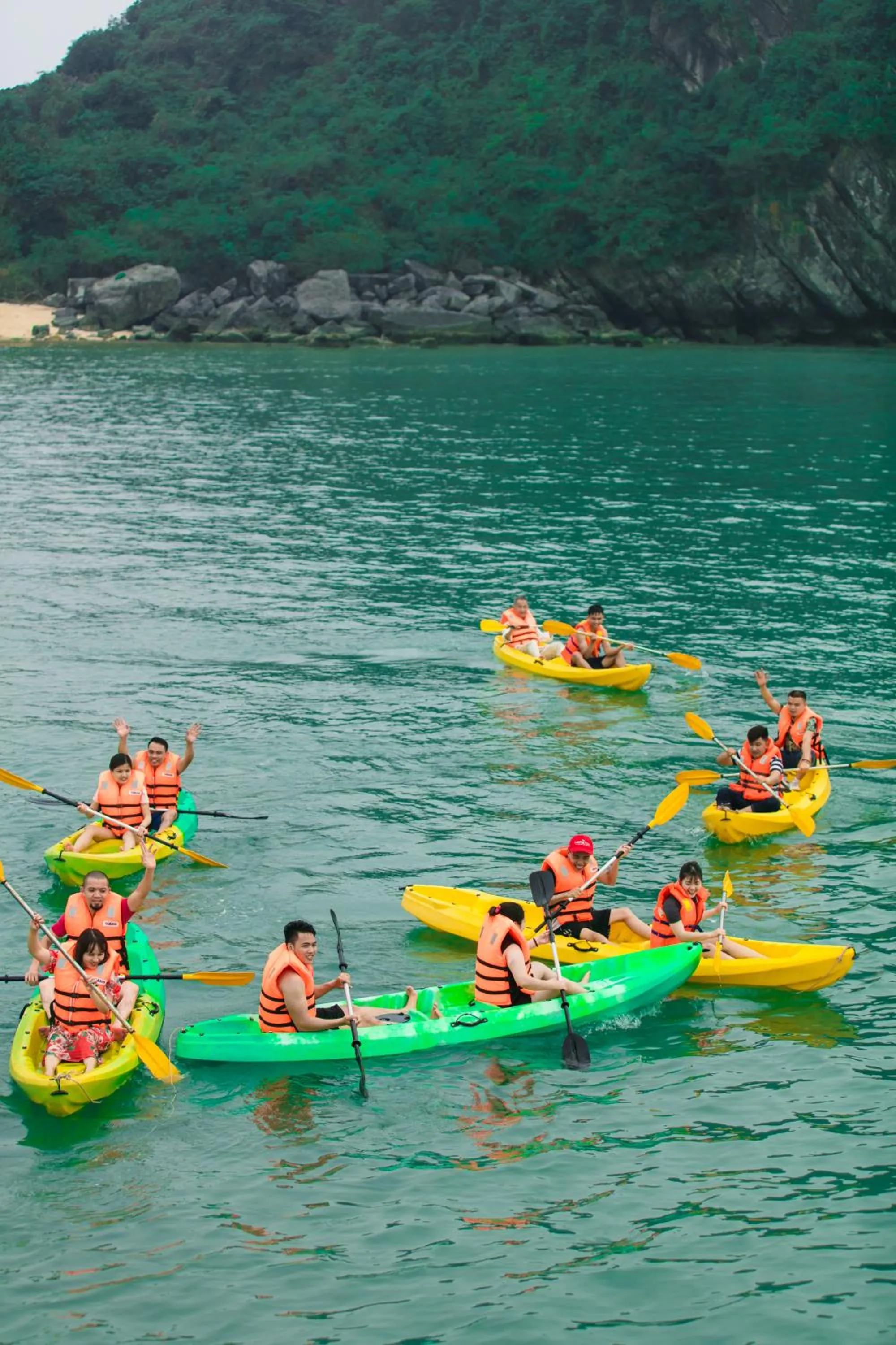 Activities in Halong Fantasea Cruise