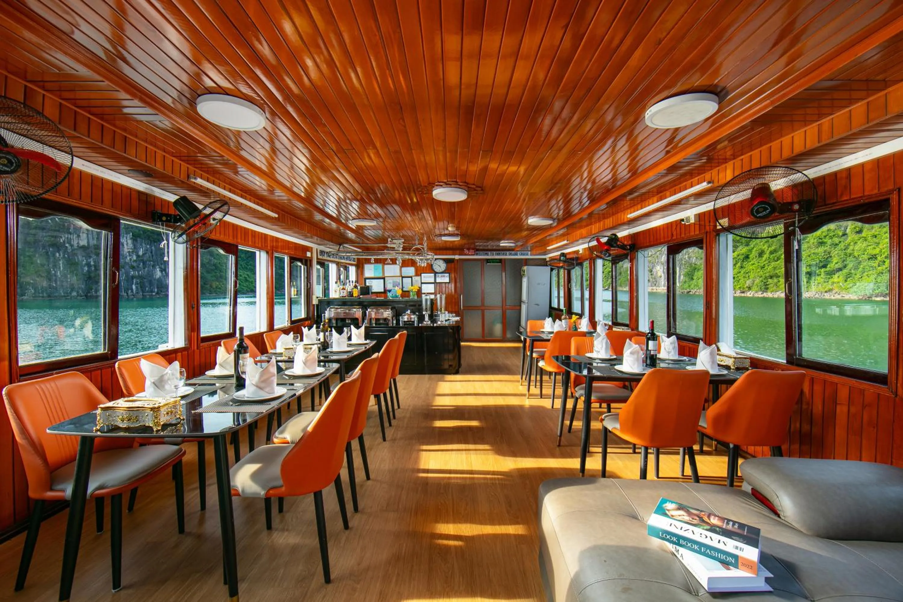Restaurant/places to eat in Halong Fantasea Cruise