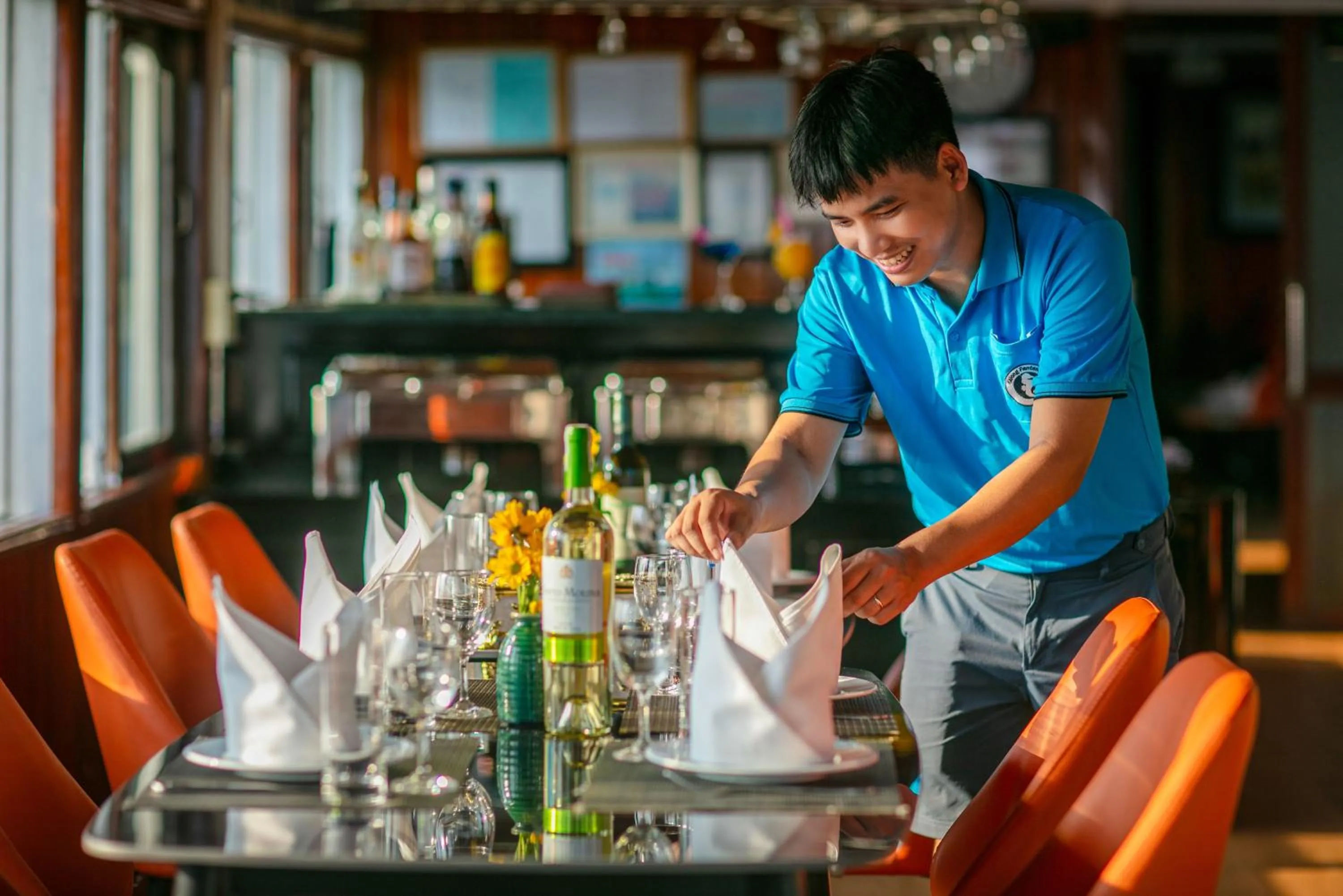 Restaurant/places to eat in Halong Fantasea Cruise
