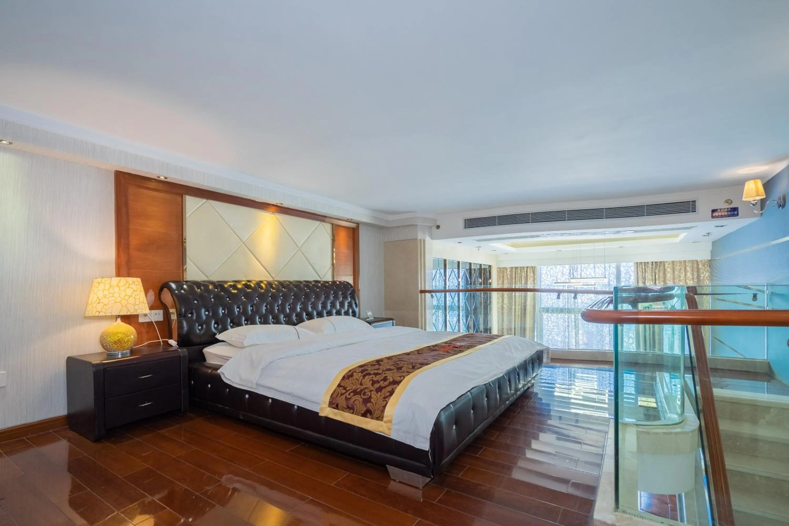 Bed in Louidon Mega Apartment Of Kam Rueng Plaza - Sunshine Apartment