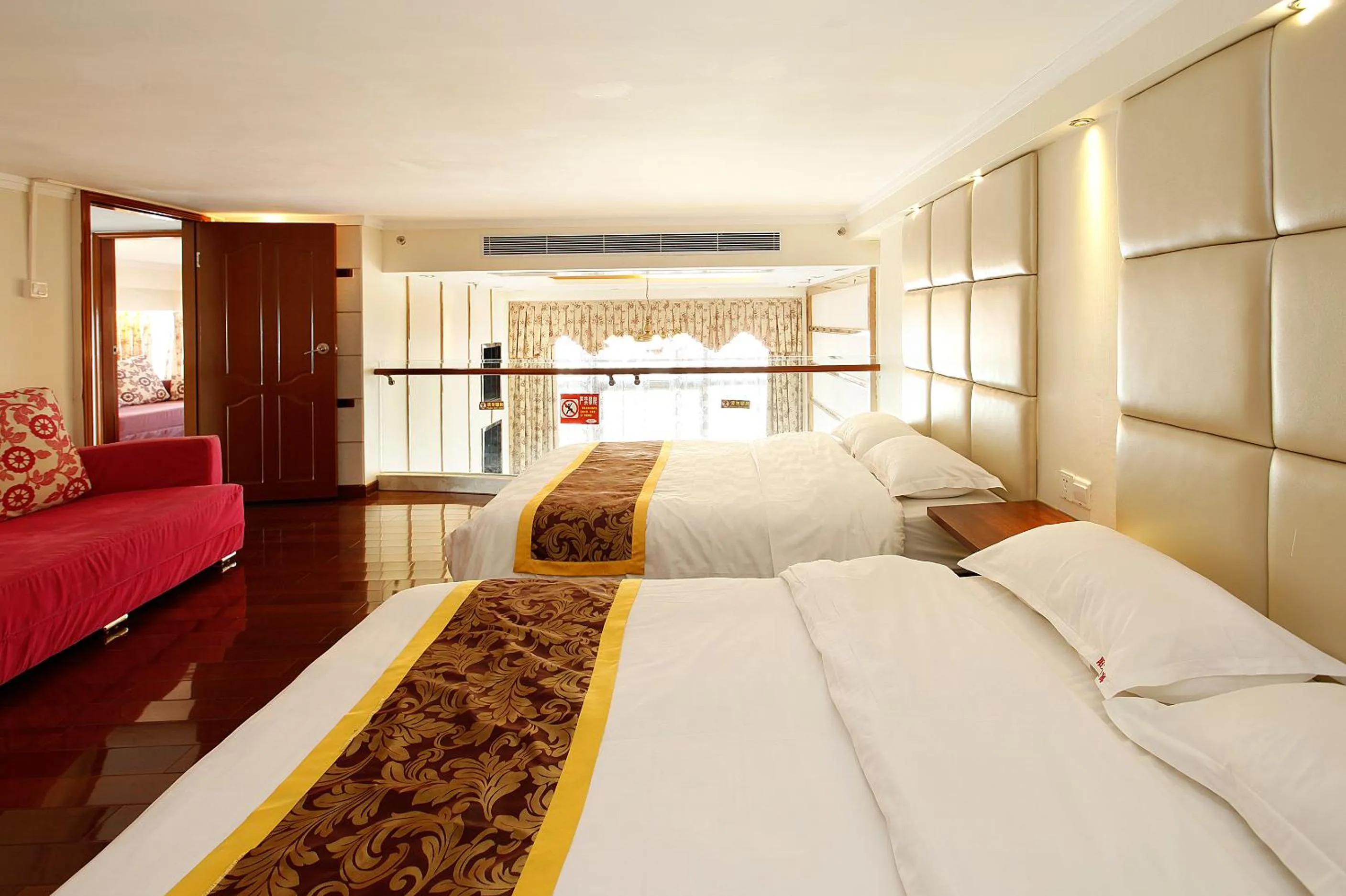 Bedroom, Bed in Louidon Mega Apartment Of Kam Rueng Plaza - Sunshine Apartment